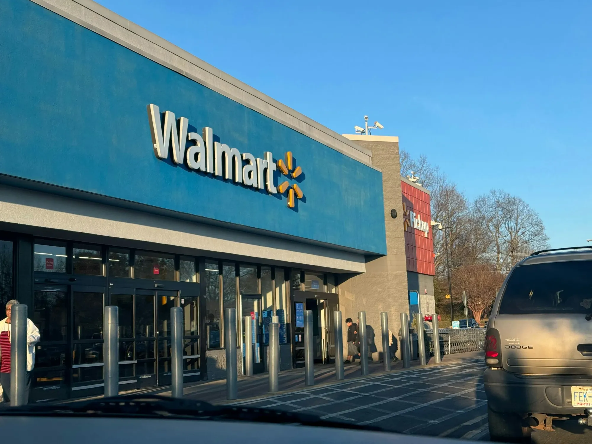 Walmart's Strong Q2 FY26: Thriving Amidst Shifting Consumer Behavior
