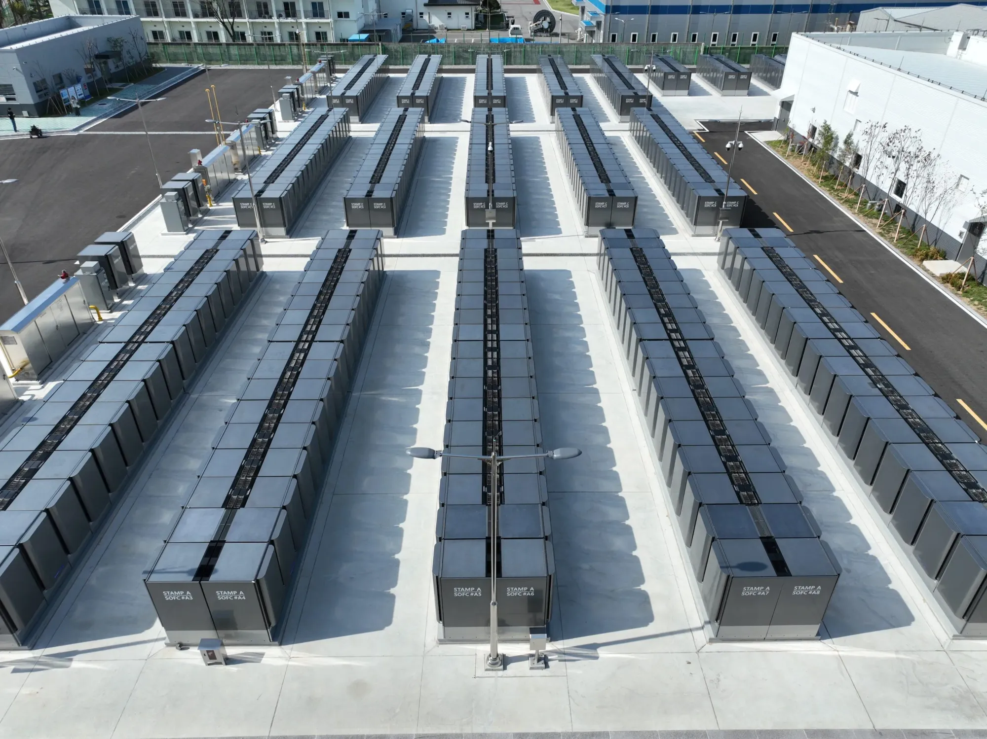 AI Power Surge Fuels Bloom Energy's Record Q3, Driven by $5B Brookfield Infrastructure Partnership