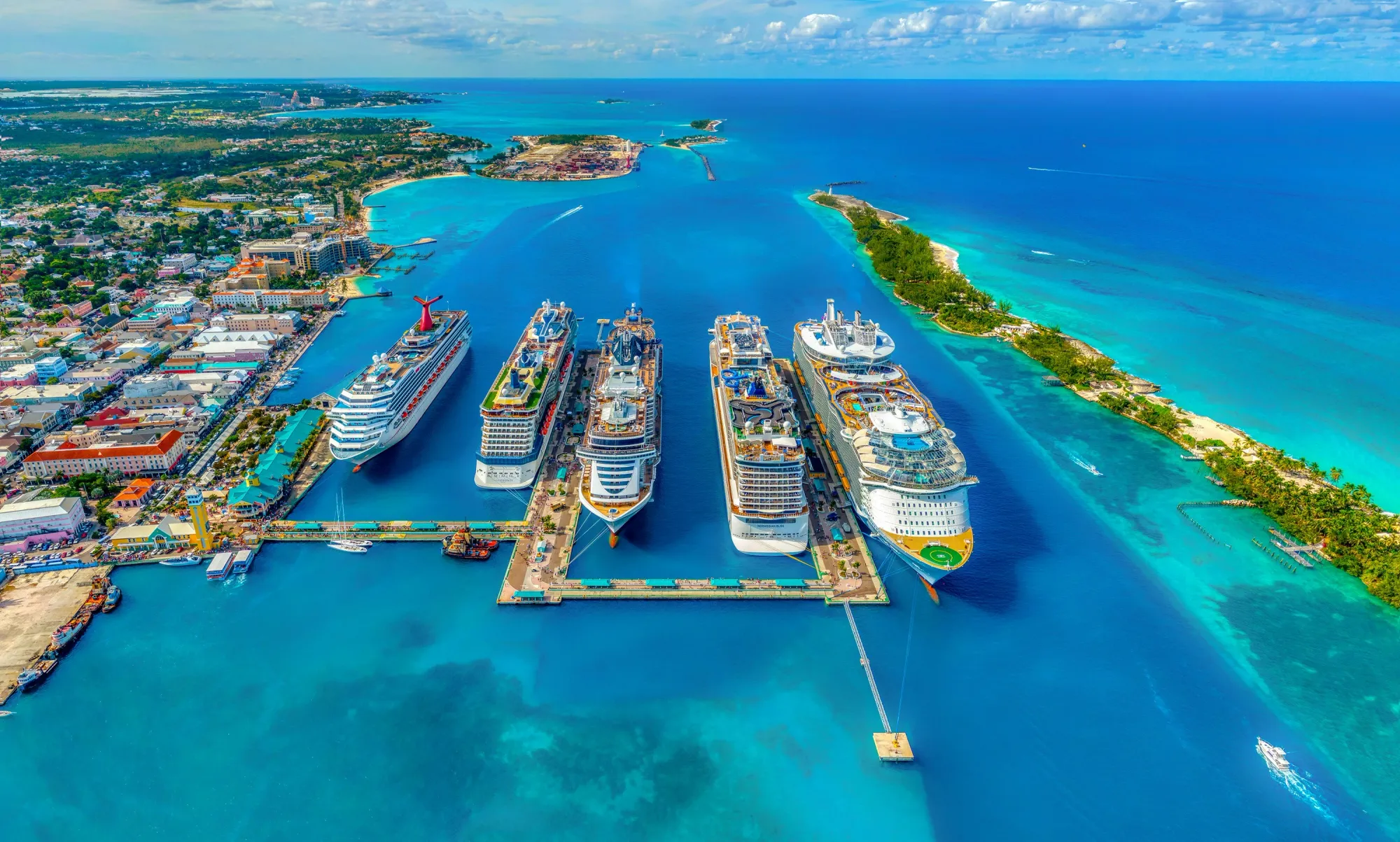 Royal Caribbean Posts Strong Q3 Results But Stock Drops on Q4 Concerns