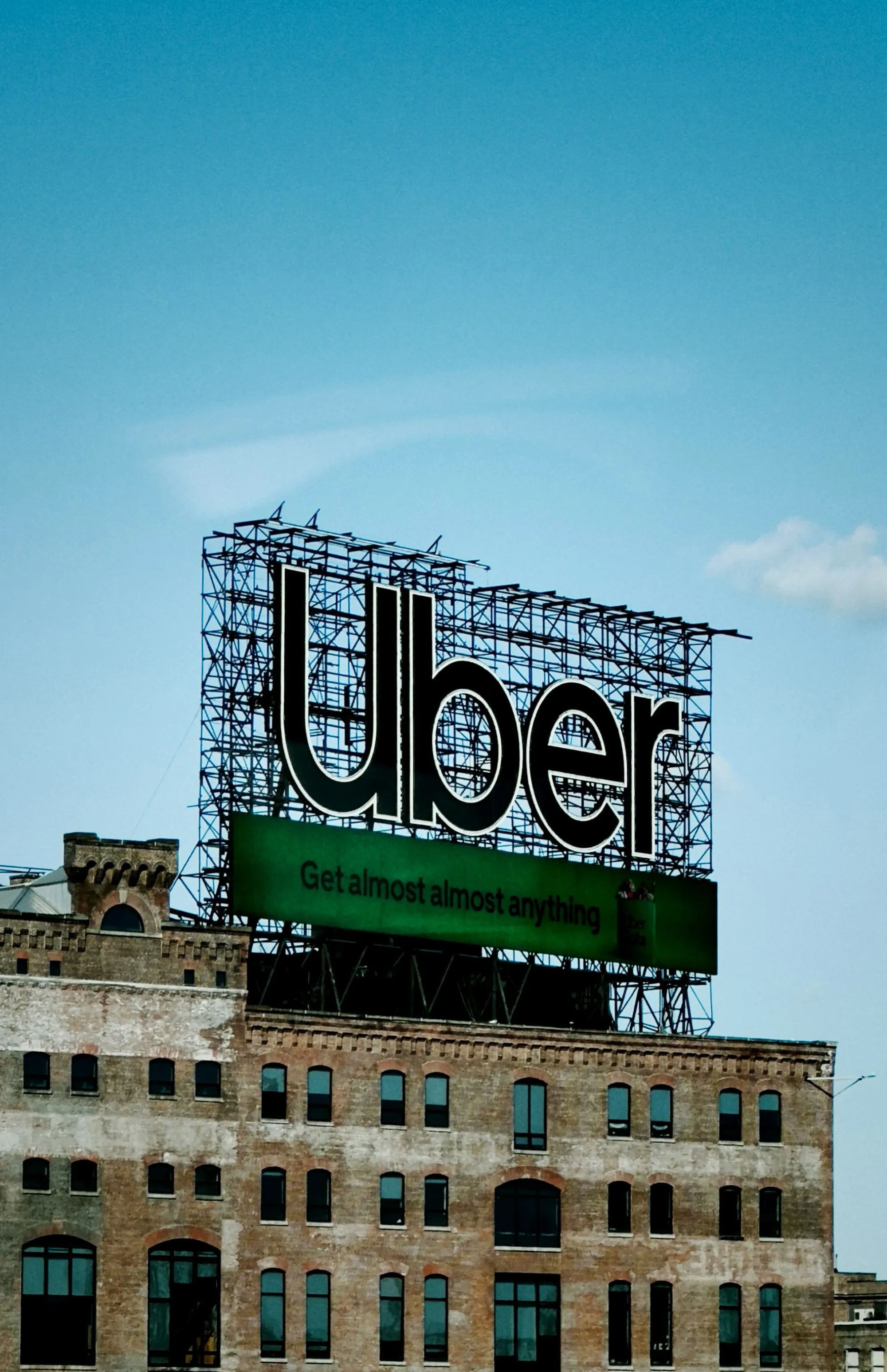 Uber Doubles Down on Chinese Robotaxi Firms with Major Hong Kong Investments