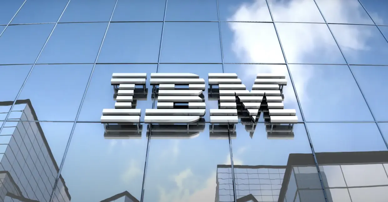 Oppenheimer Rates IBM “Outperform” with $360 Target
