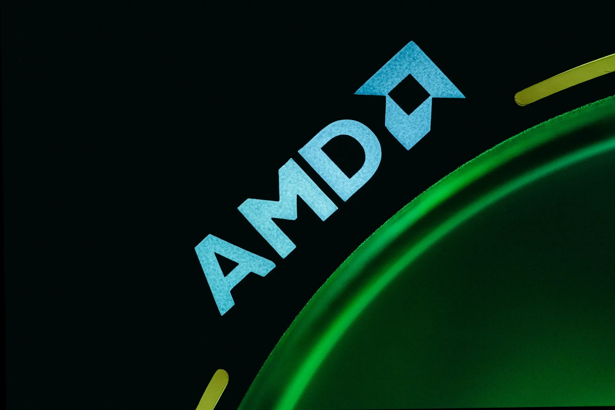 AMD’s $9.6B Forecast Leaves Investors Wanting More Despite Record Q3 Gains