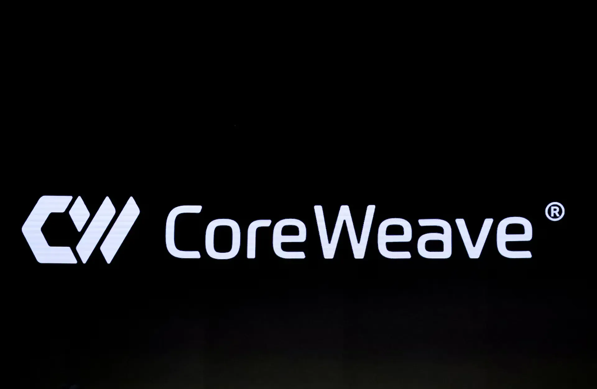 Citi Reopens Coverage on CoreWeave with Buy Rating