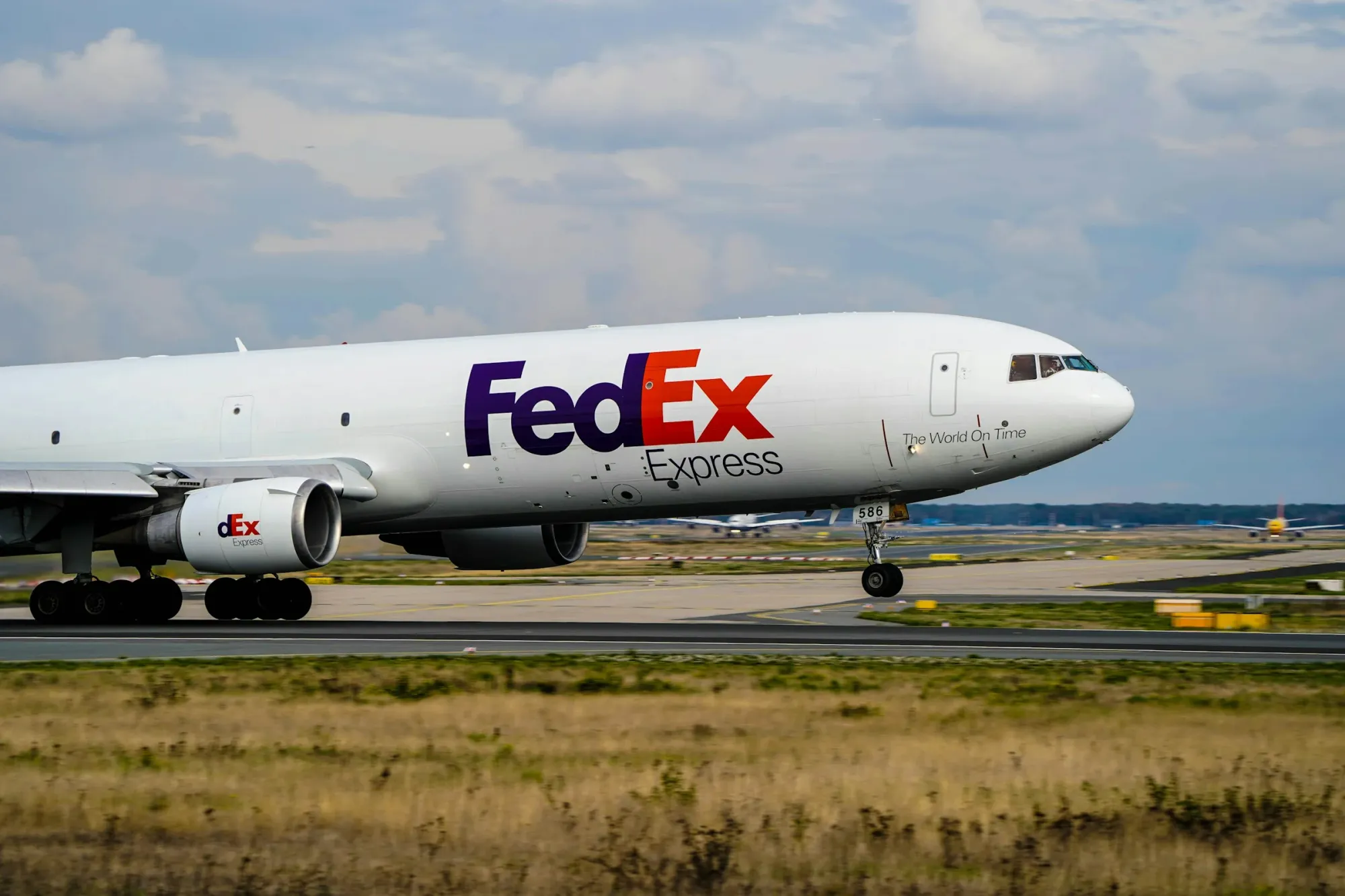 FedEx Faces Higher Costs After Cargo Plane Grounding During Peak Season