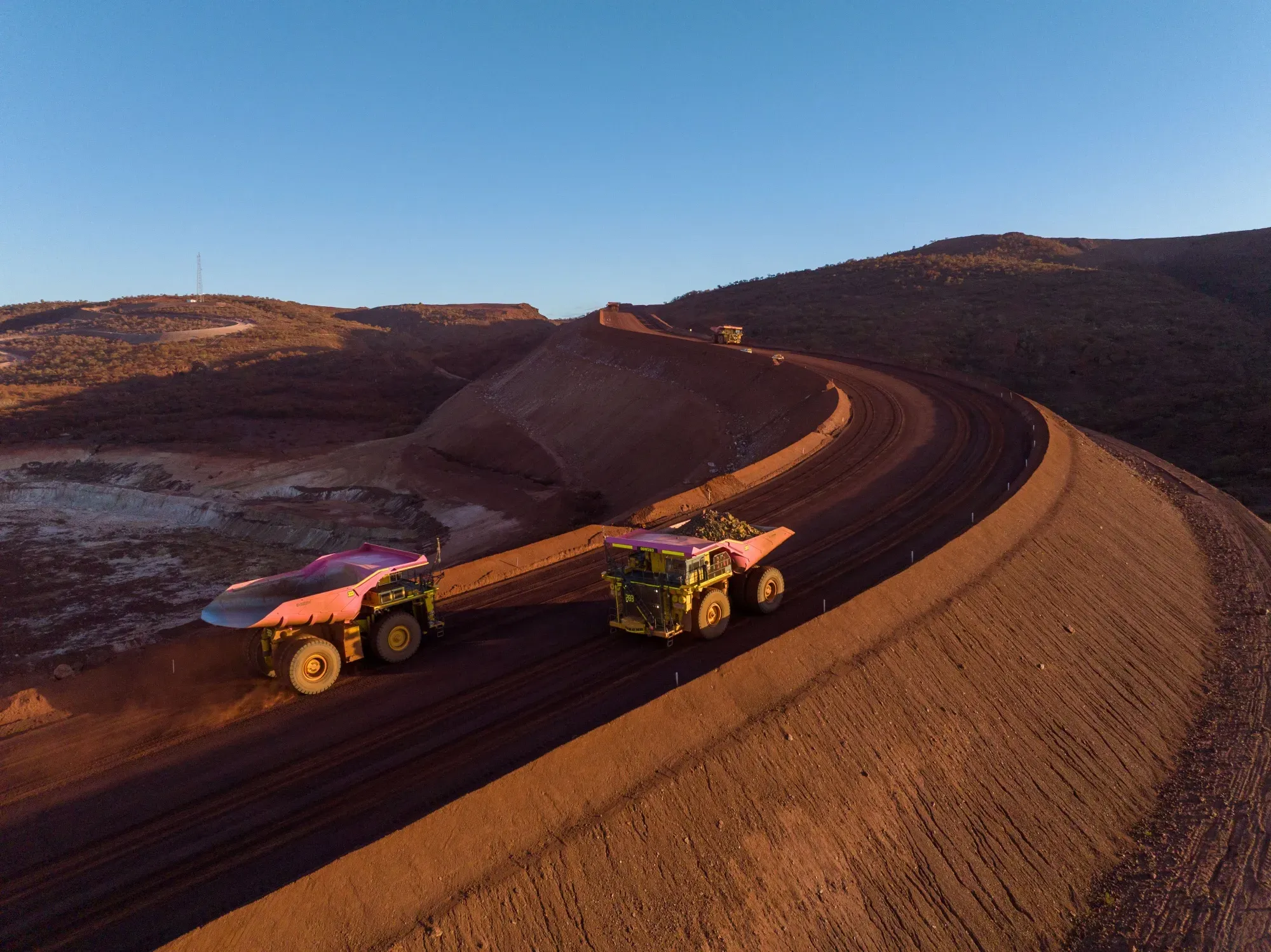 Glencore and Rio Tinto Revive Megamerger Talks to Create Mining Giant
