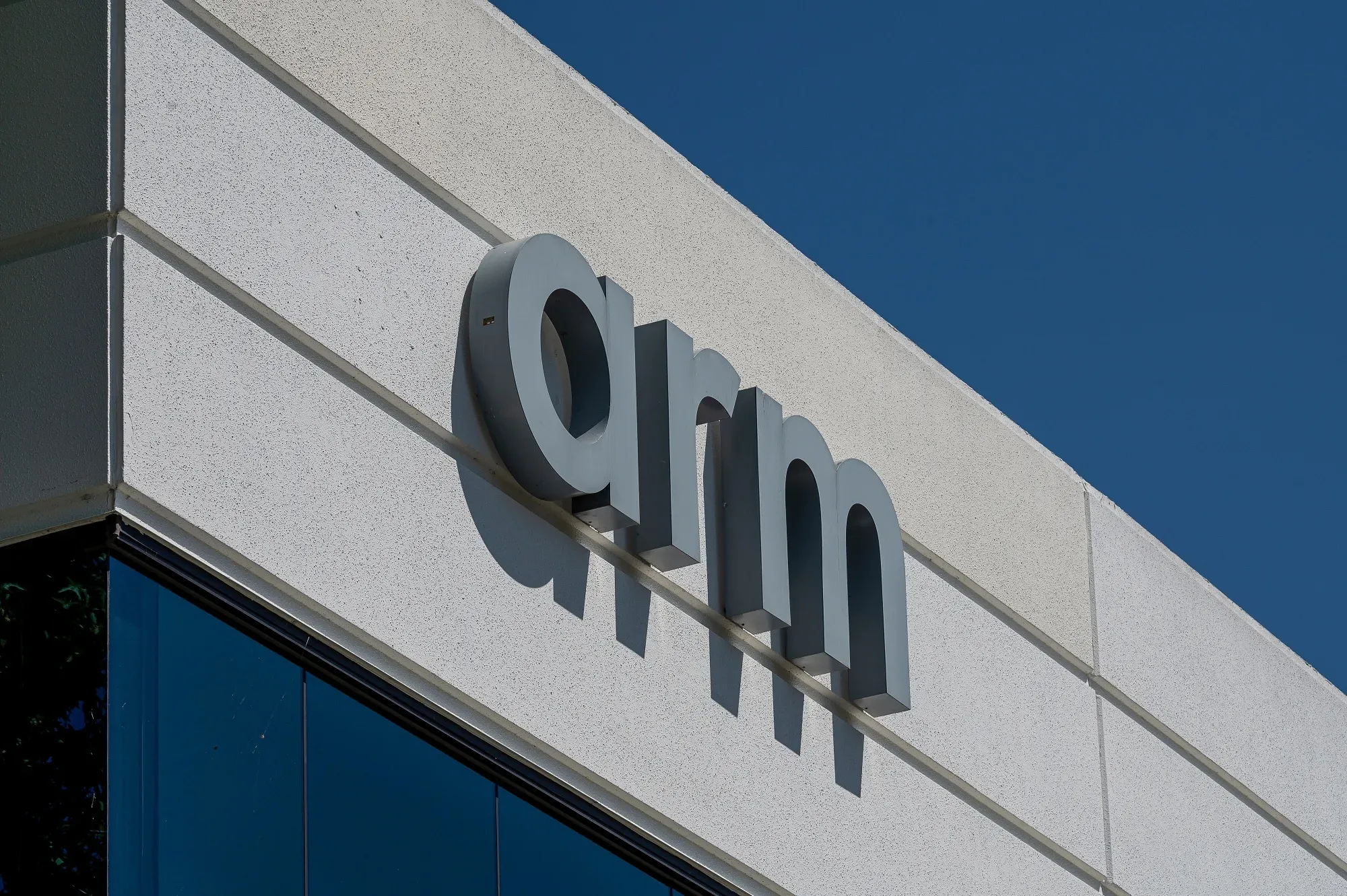 Arm Stock Gets a Boost as Analysts See Opportunity After Selloff