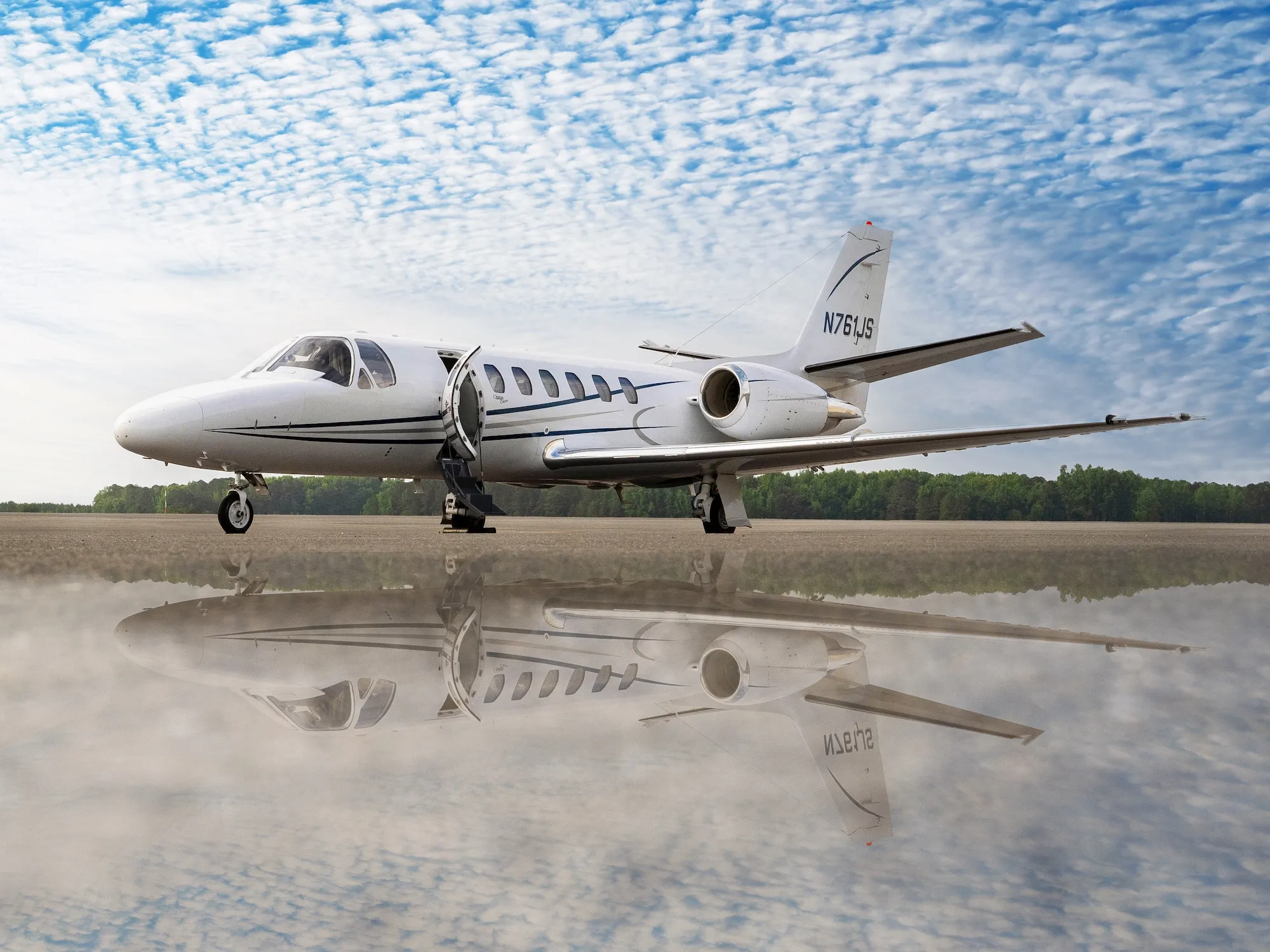 flyExclusive Partners with Starlink for High-Speed In-Flight Wi-Fi