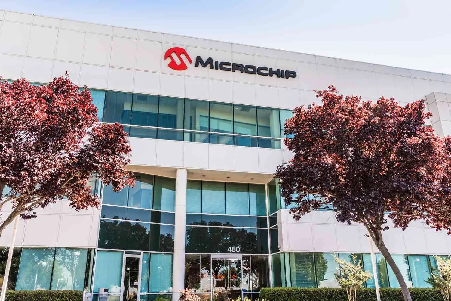 Microchip Technology Beats Expectations with Strong Q3 Sales Outlook