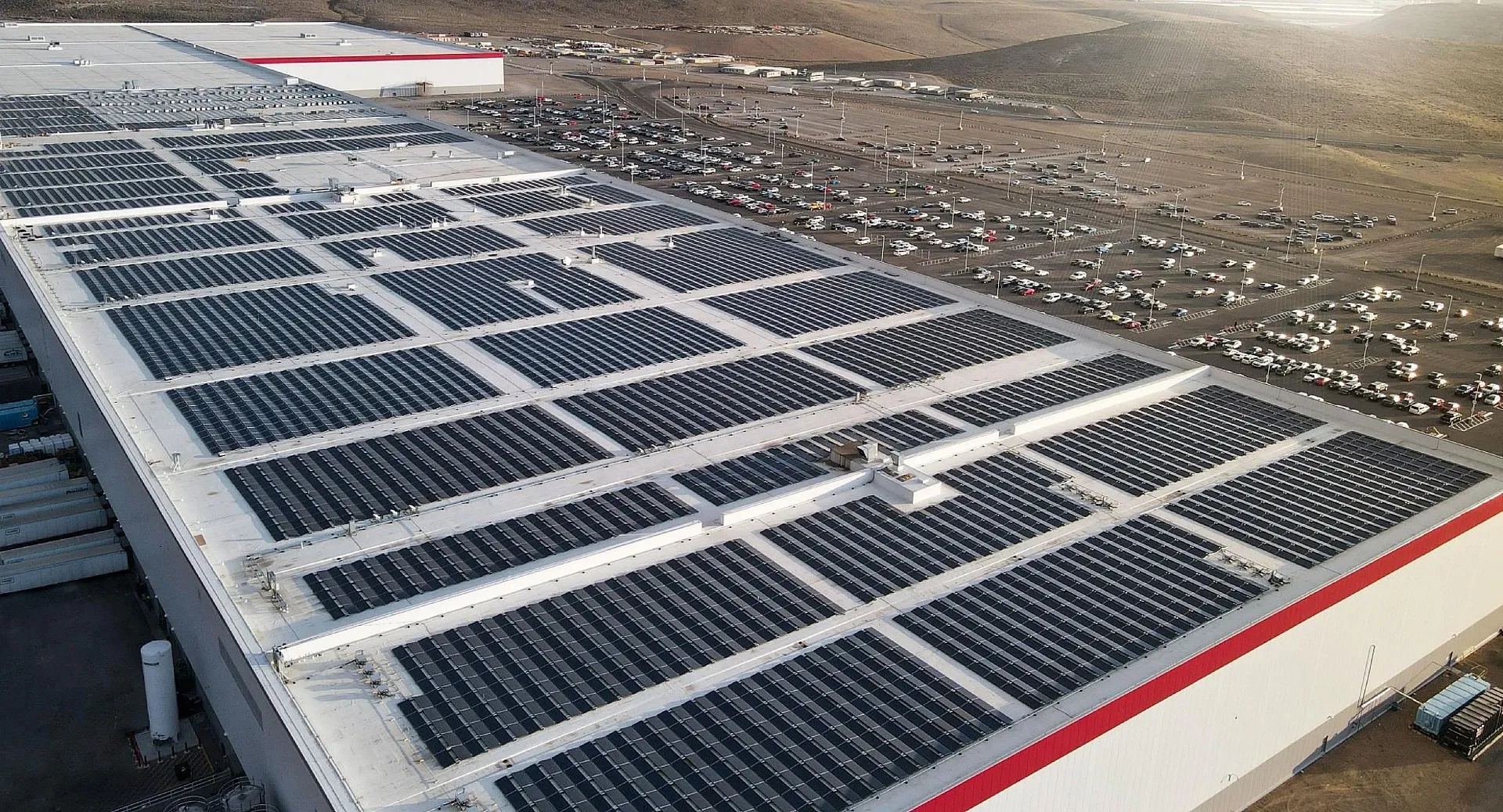 Wells Fargo: Tesla’s Solar Push Shakes Market, but First Solar Stands Strong
