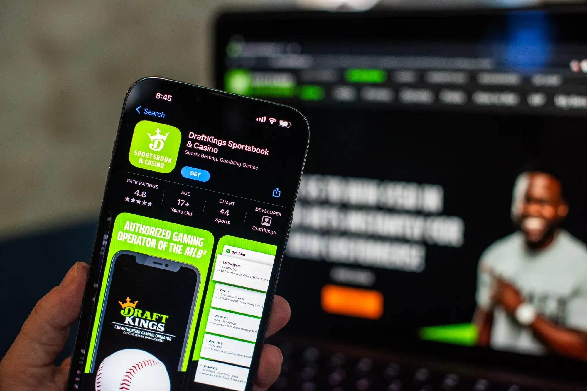 DraftKings Q4 2025 Earnings: Big Wins but Future Outlook Falls Short