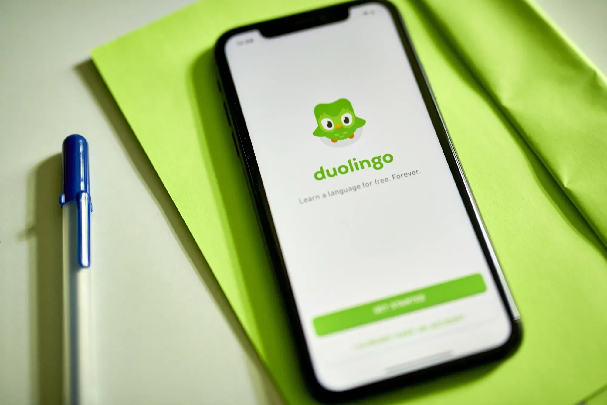 Duolingo Sacrifices Short-Term Gains for Long-Term Scale: Earnings Beat, But Guidance Disappoints Investors