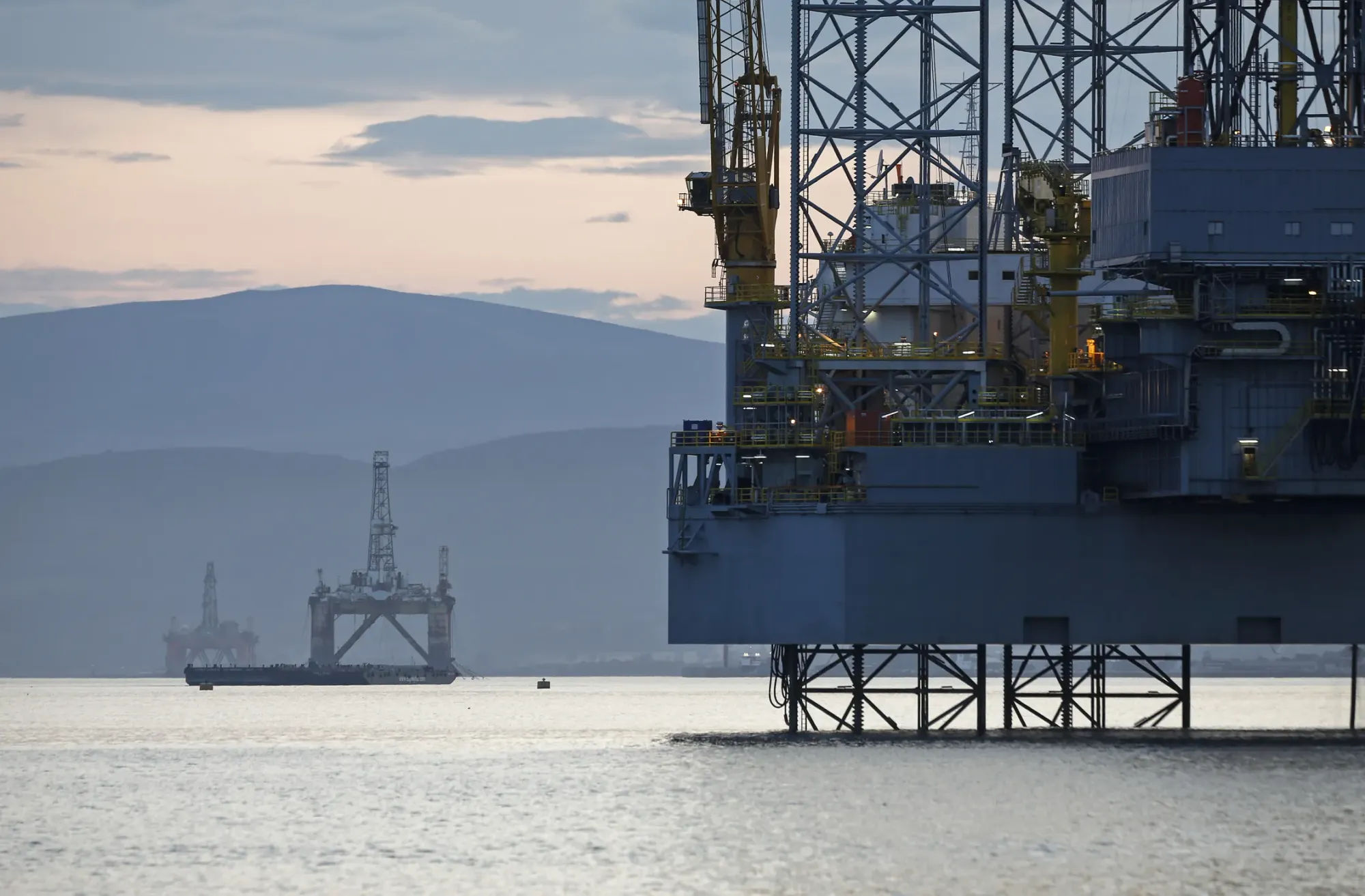 Transocean to Acquire Valaris: Creating the World's Largest Offshore Drilling Fleet