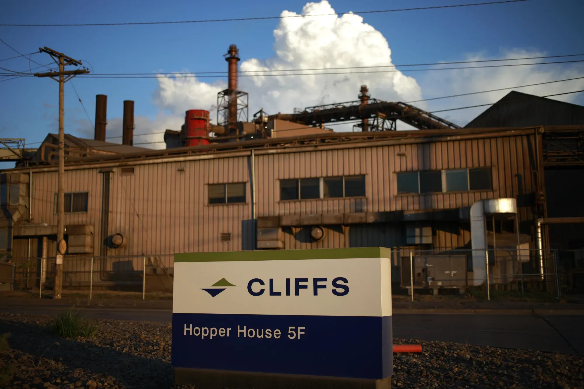 Cleveland-Cliffs Extends POSCO Deal Timeline to H1 2026 Amid Q4 Losses