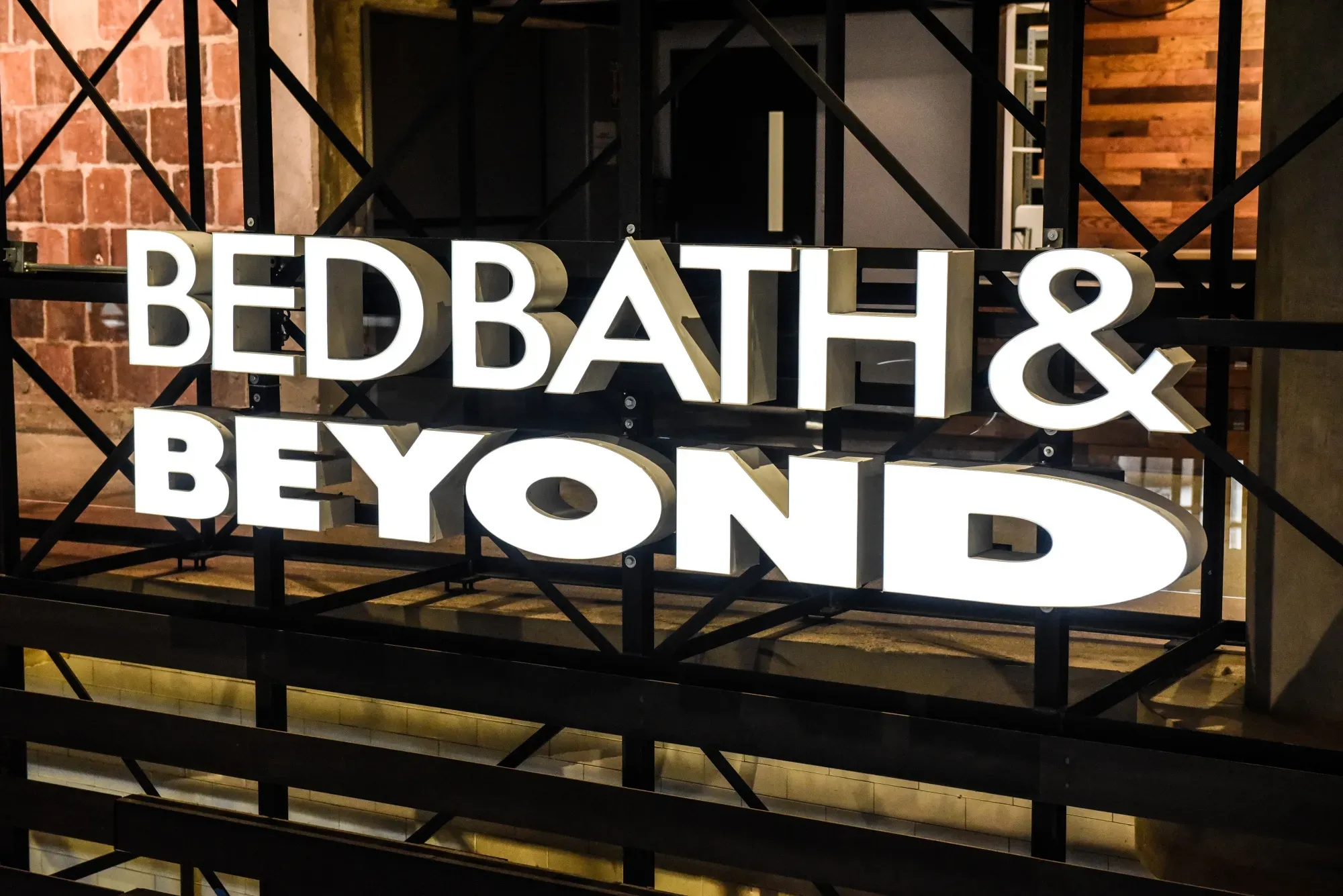 Bed Bath & Beyond Enters Digital Finance with Tokens.com Acquisition