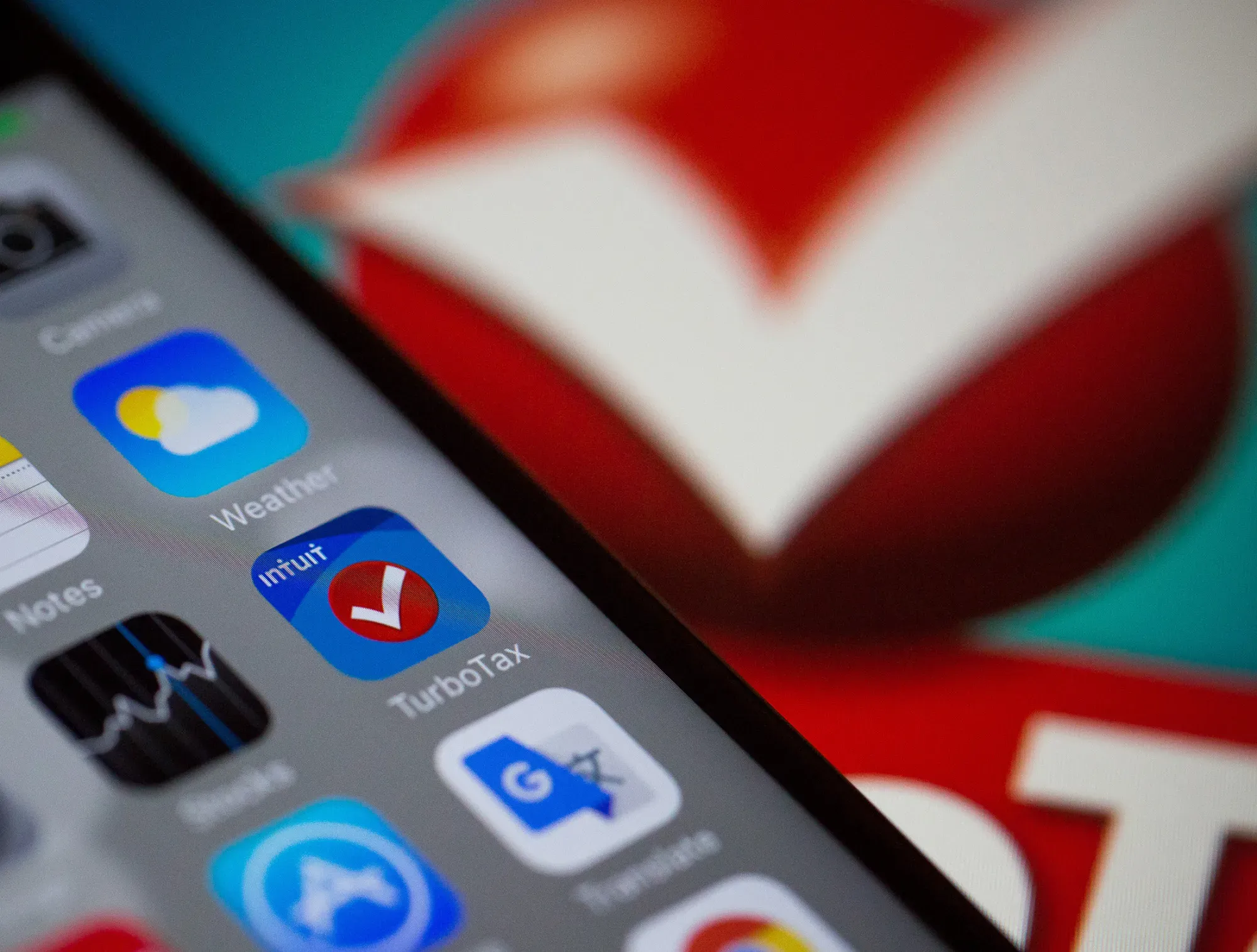 Morgan Stanley Crowns Intuit Its Top Pick: Why the Stock Looks Ripe for Gains