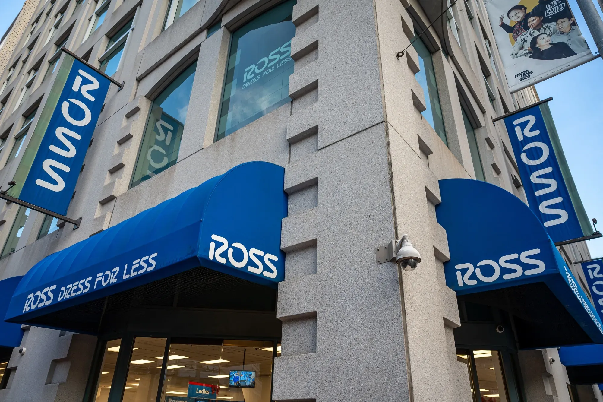 Ross Stores Surges: Q4 Profits and Sales Crush Expectations as Bargain Hunters Drive Growth