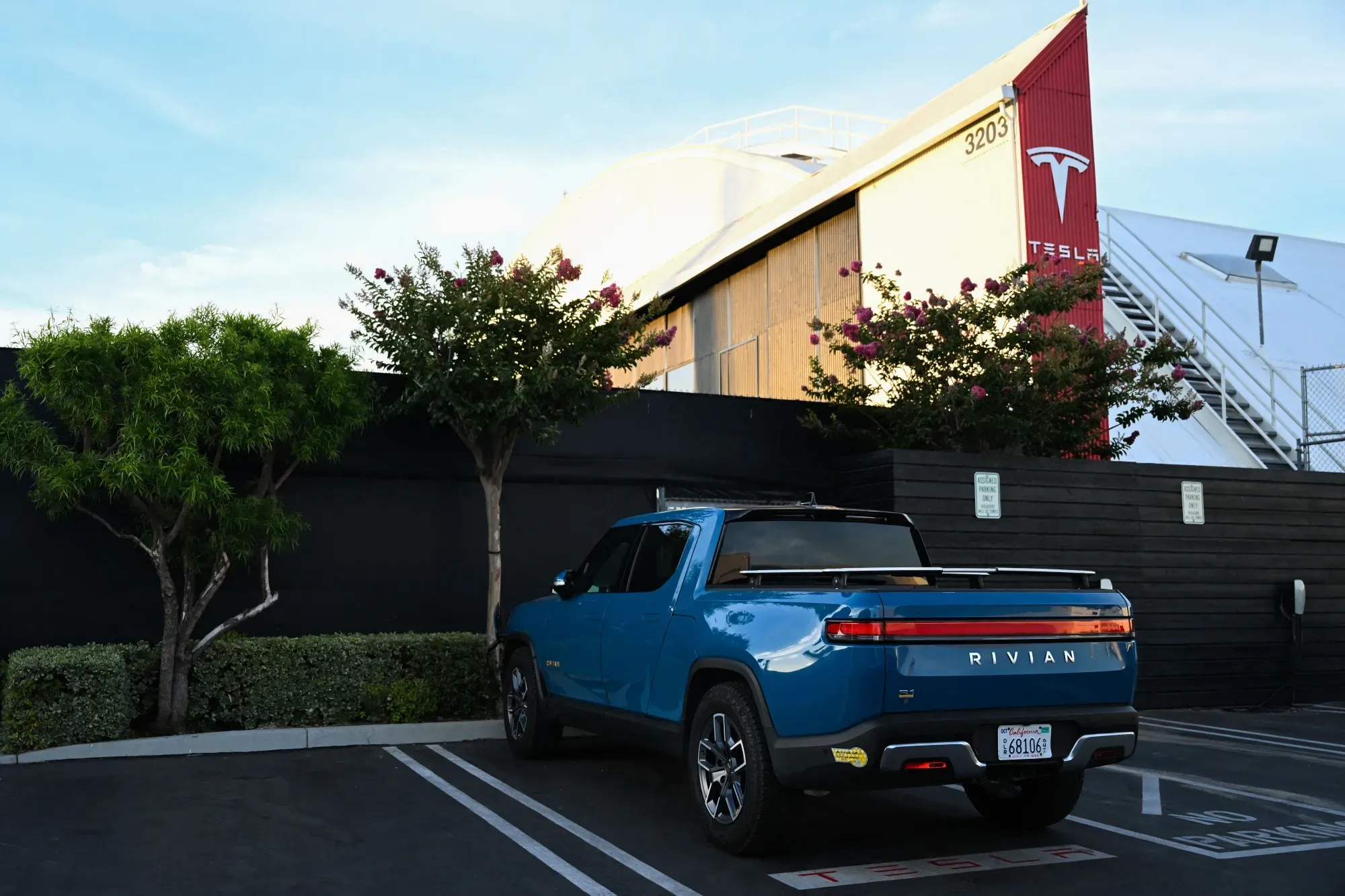 Bank of America Downgrades Rivian & Lucid, Upgrades GM & Ford in EV Slowdown