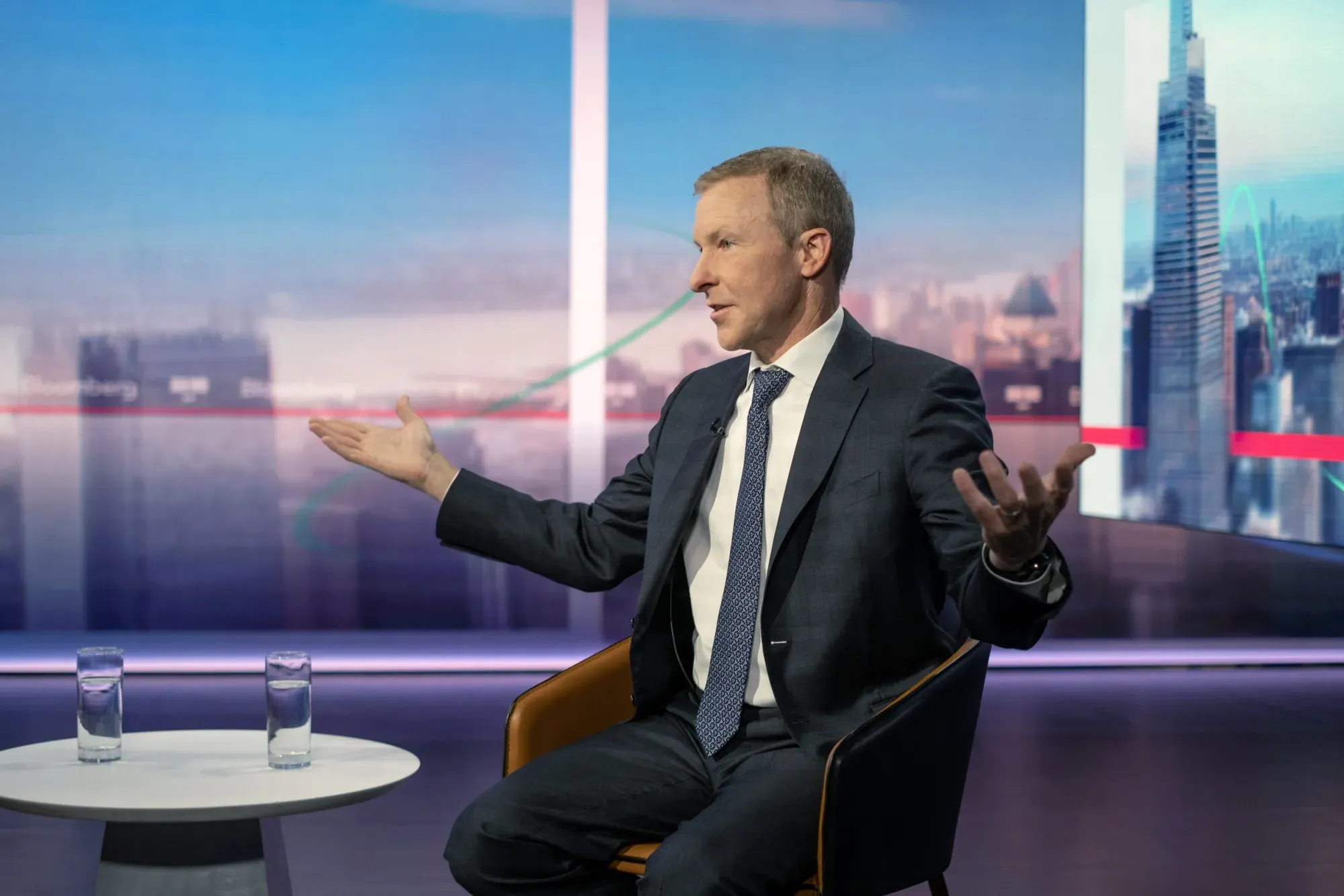 United CEO Warns: Jet Fuel Spike from Iran War to Hammer Profits and Push Airfares Higher — Fast