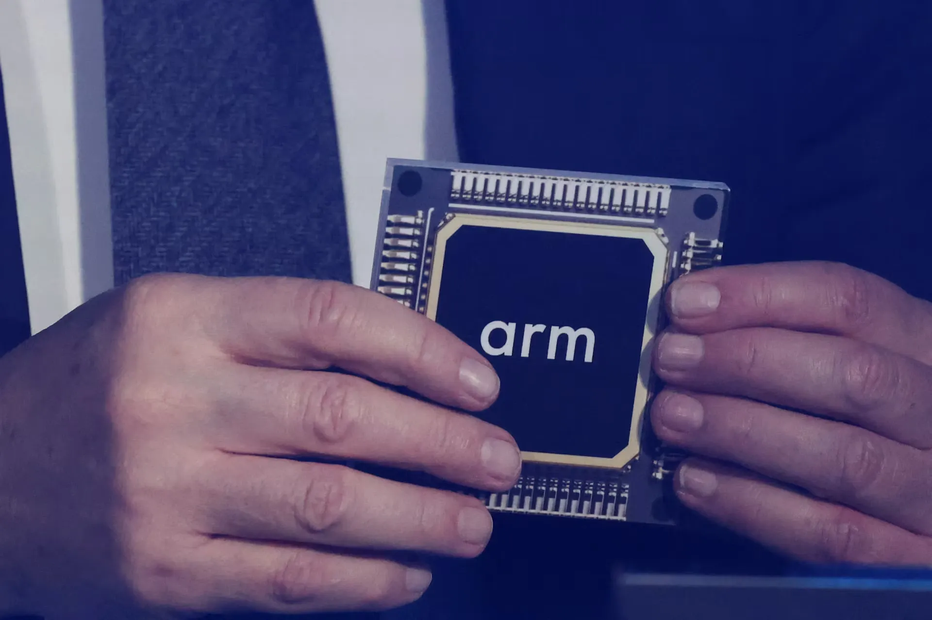 Wall Street Goes Bullish on Arm: Multiple Analysts Raise Price Targets