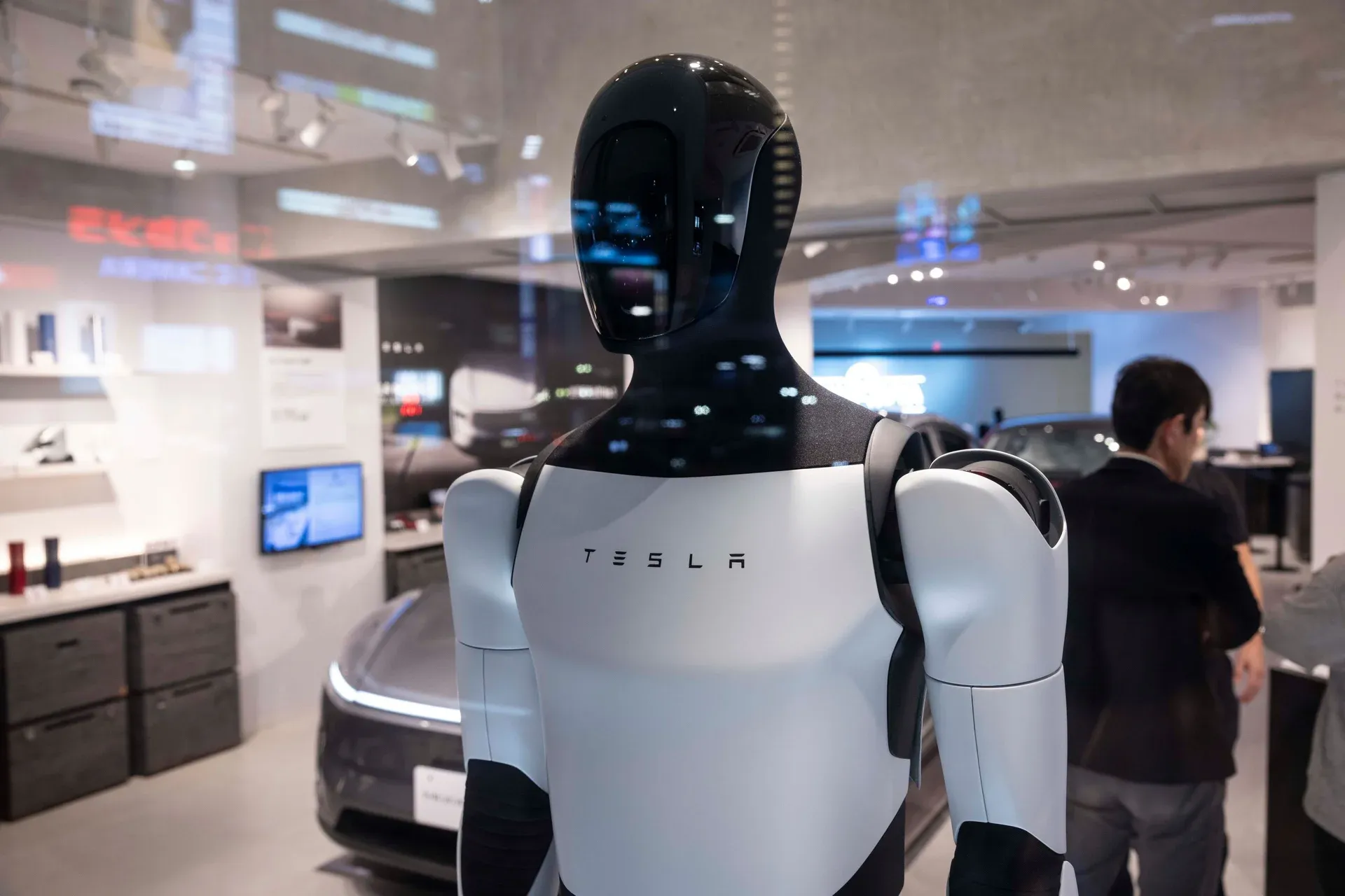 BofA Values Tesla's Optimus at $30B+ & Energy at $90B – New Buy Call at $460