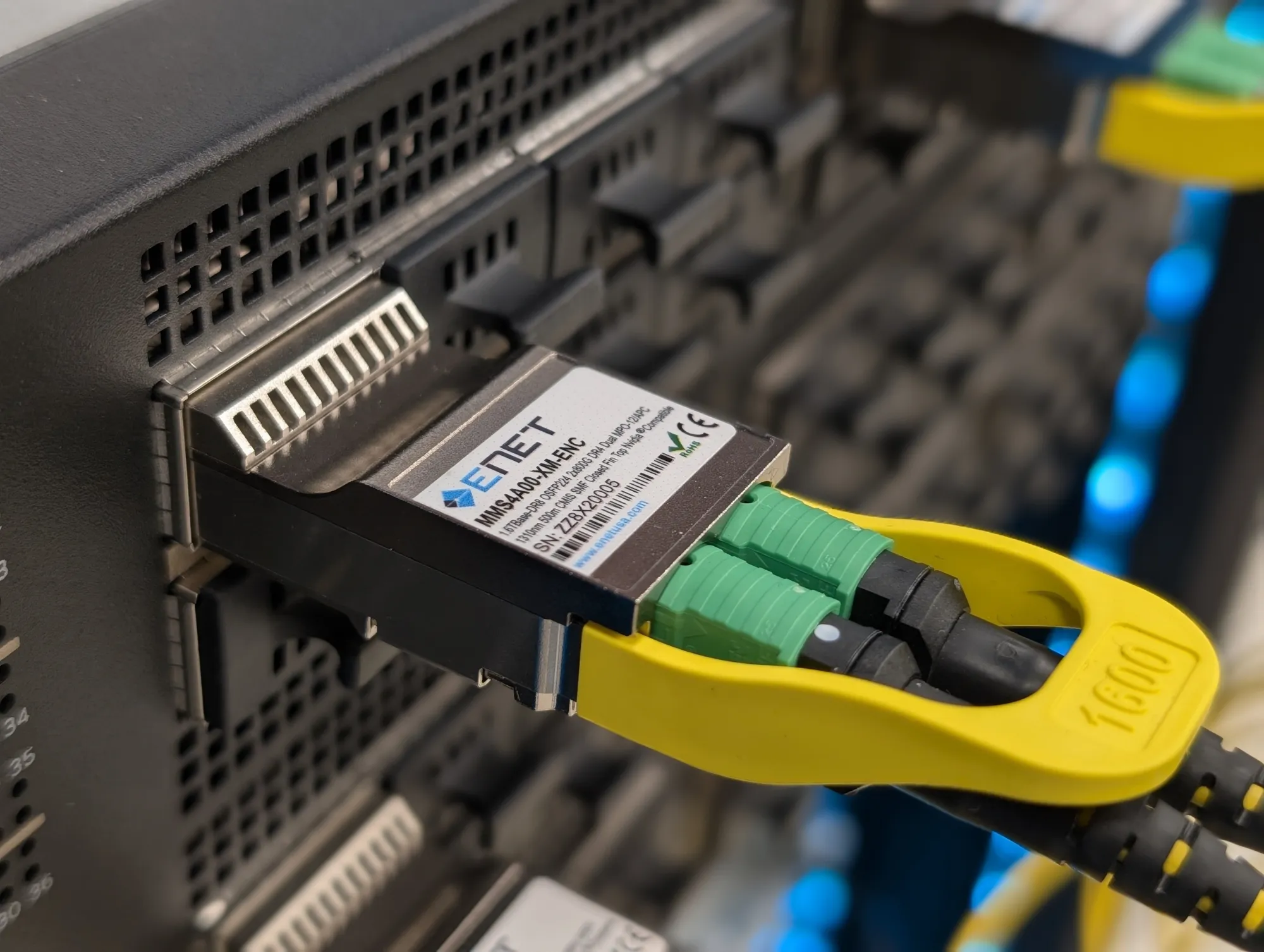 AOI Secures First $200M+ Volume Order for 1.6T AI Transceivers from Major Hyperscaler