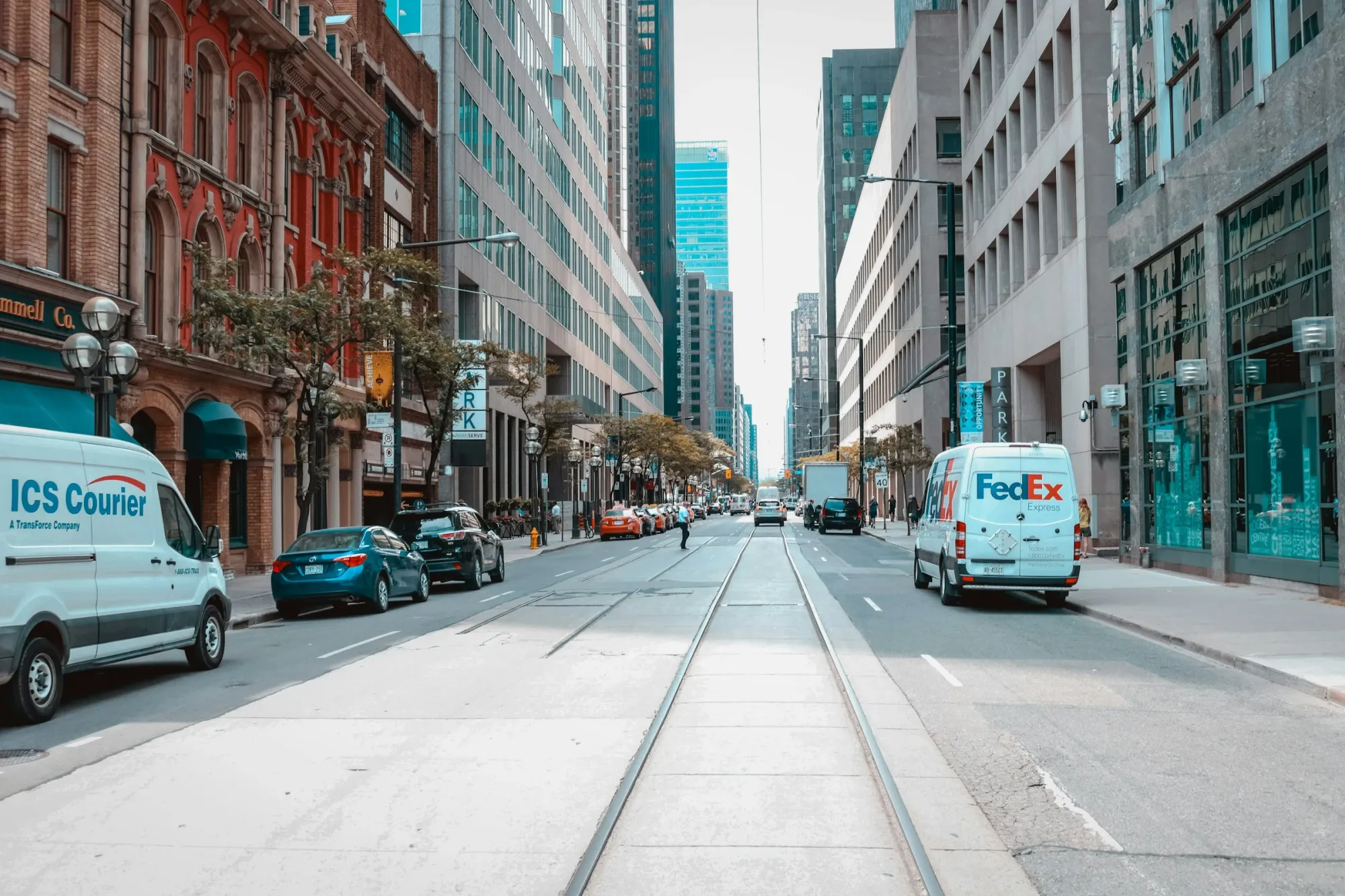 FedEx Raises Full-Year Profit Outlook After Strong Q3 Results, Freight Spin-Off On Track