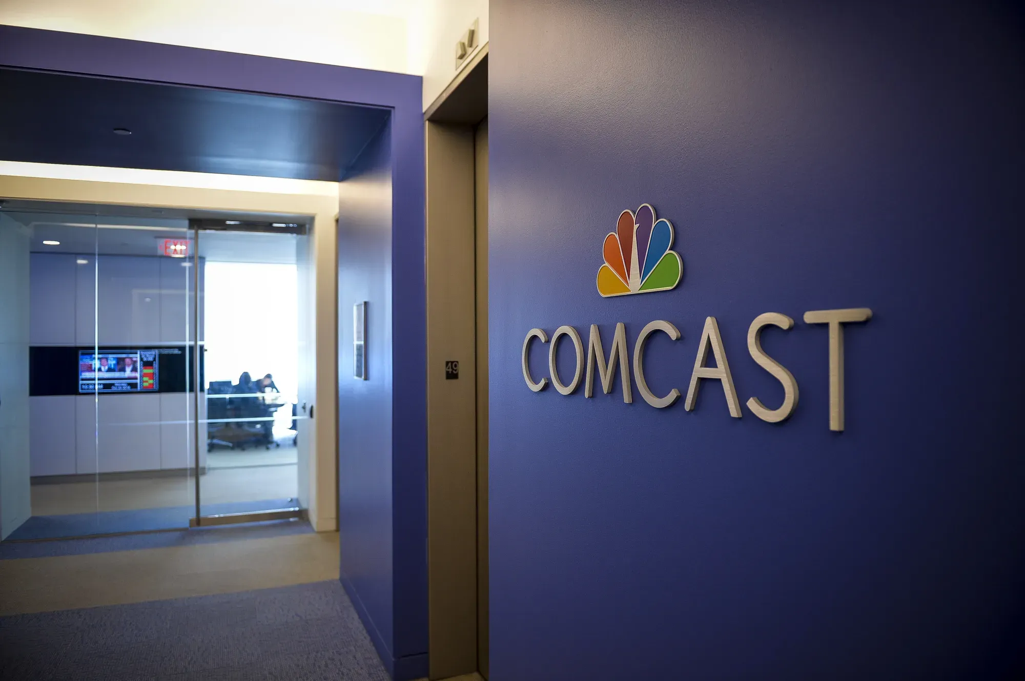 Comcast Crushes Q1 2026 Earnings: Revenue Beats, Record Wireless Growth, Peacock Surges, Stock Jumps