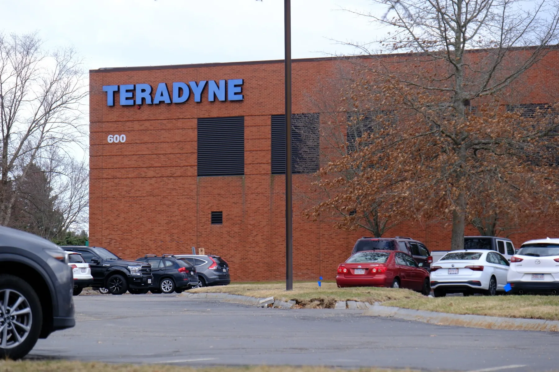 Teradyne Stock Drops After Record AI-Powered Q1 — But Q2 Guidance Disappoints