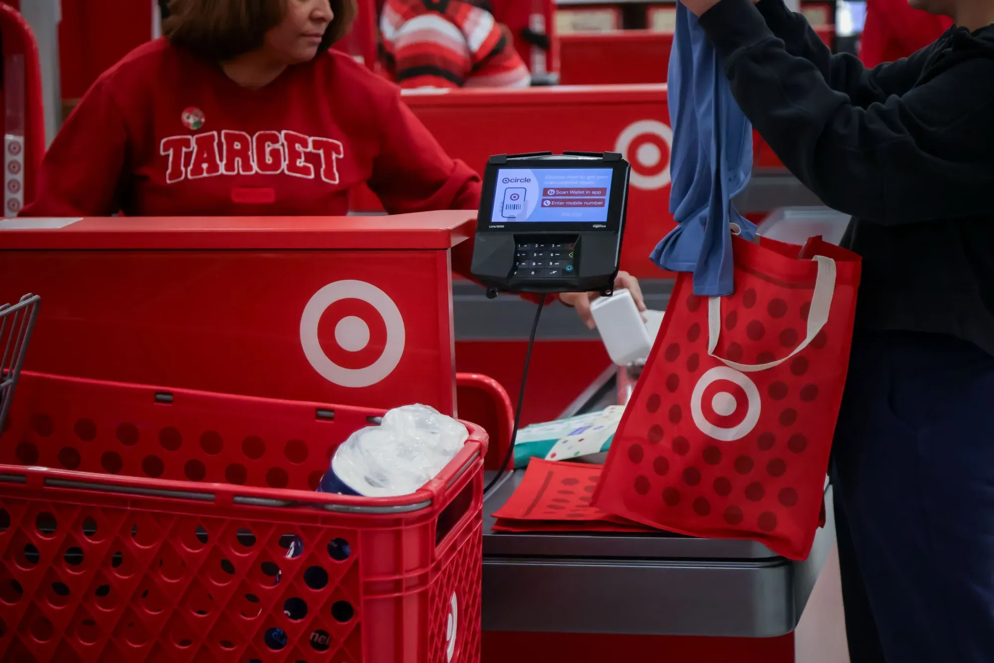 Target Raises Full-Year Guidance but Flags Tough Q2 Comparison