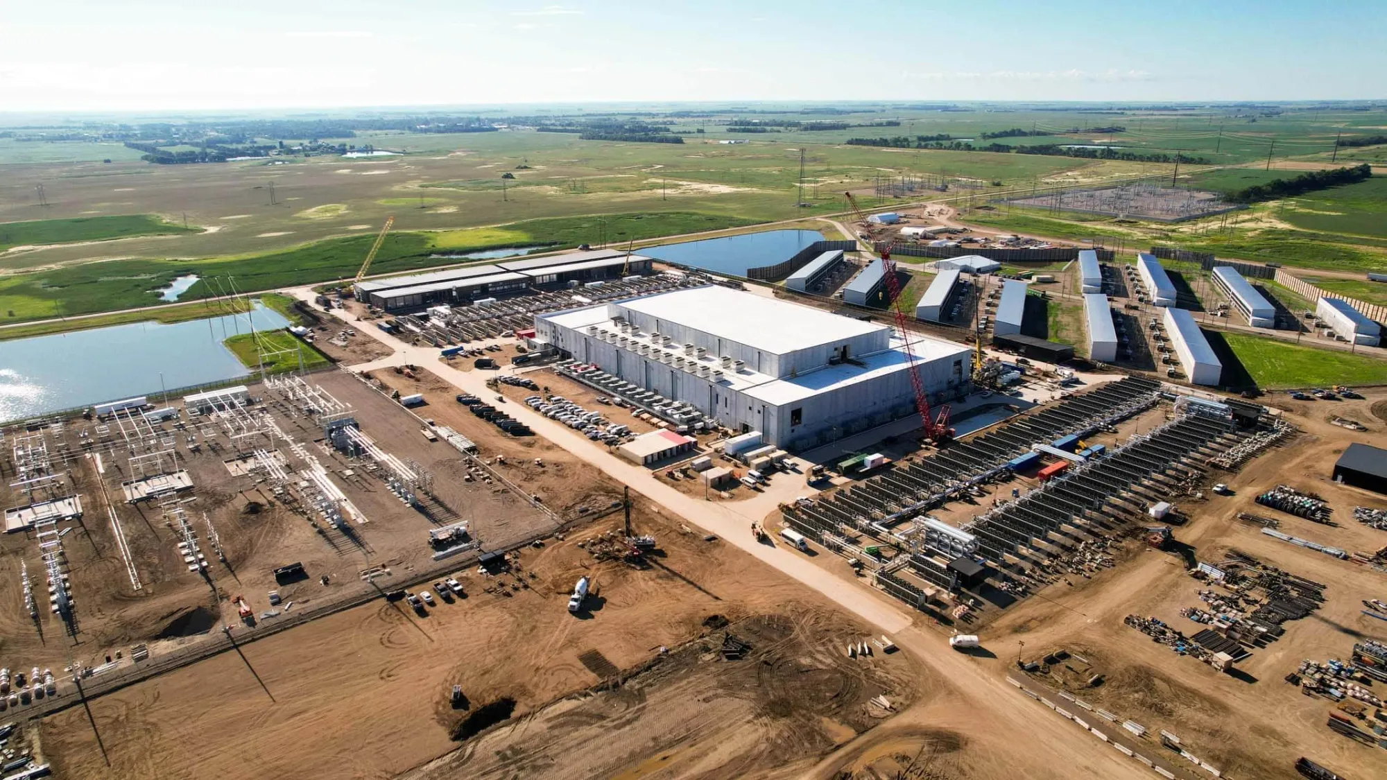 Applied Digital Hits Major Milestone: Surpasses 1 GW Contracted Capacity with $7.5B Hyperscaler Lease at Polaris Forge 3
