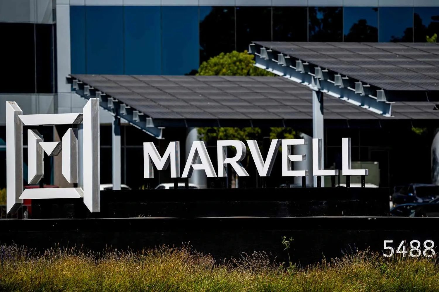 Marvell Technology Rallies as It “Significantly Raises” Revenue Outlook for 2027 and 2028