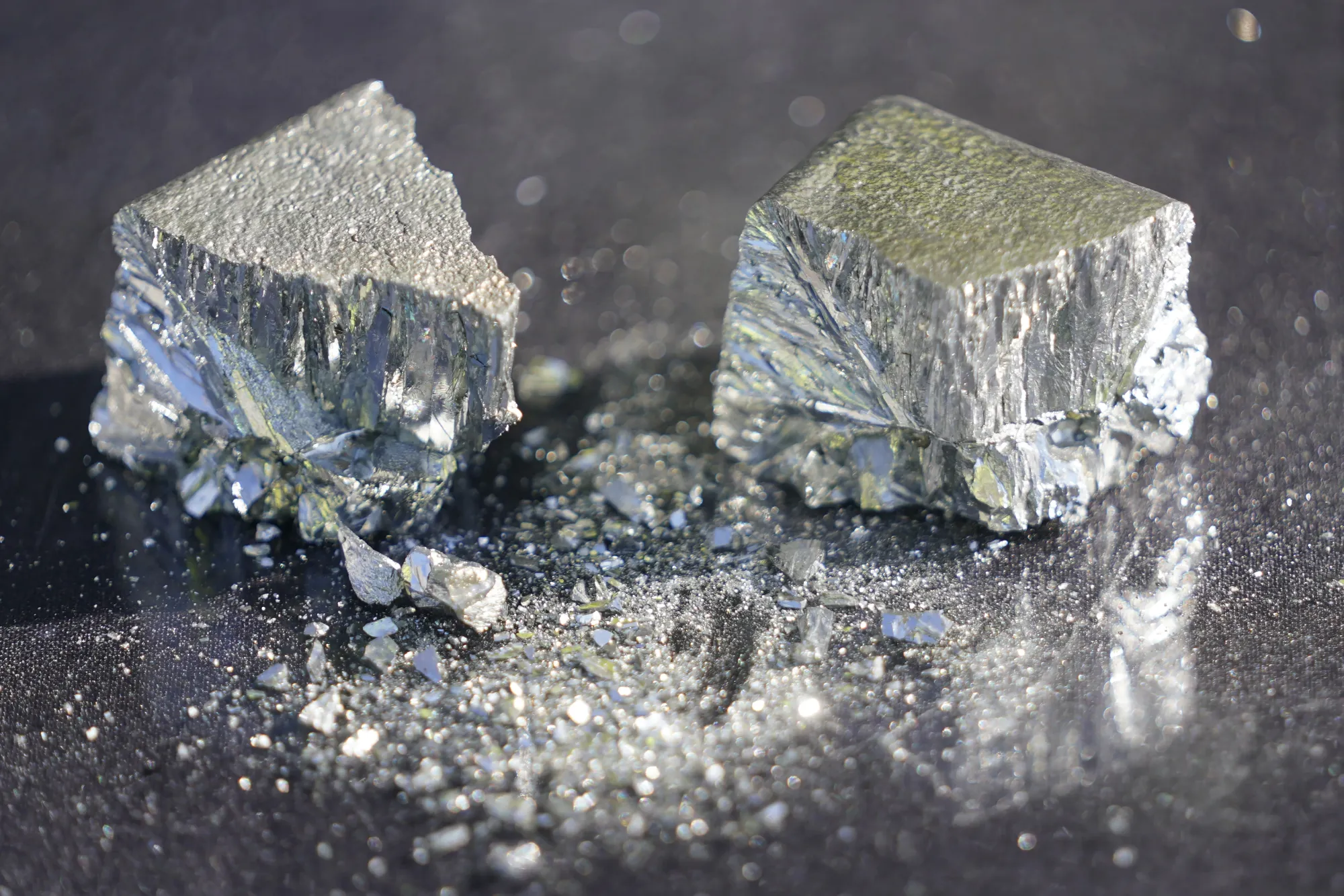 USA Rare Earth Swings to Loss But Delivers Strong Q1 Beat and $1.75B Cash War Chest