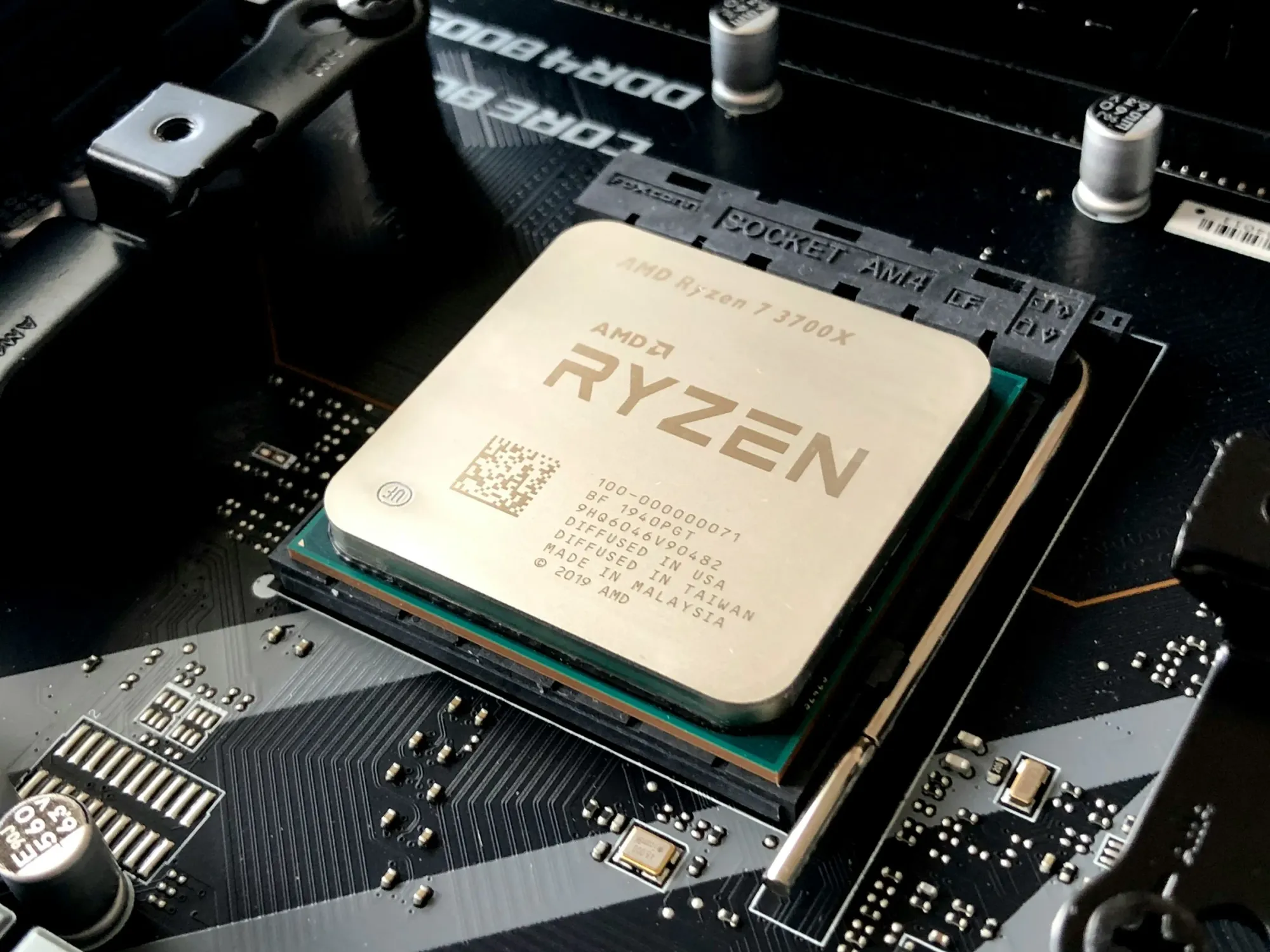 AMD Beats Wall Street Again – AI Chips Fuel Record-Breaking Quarter