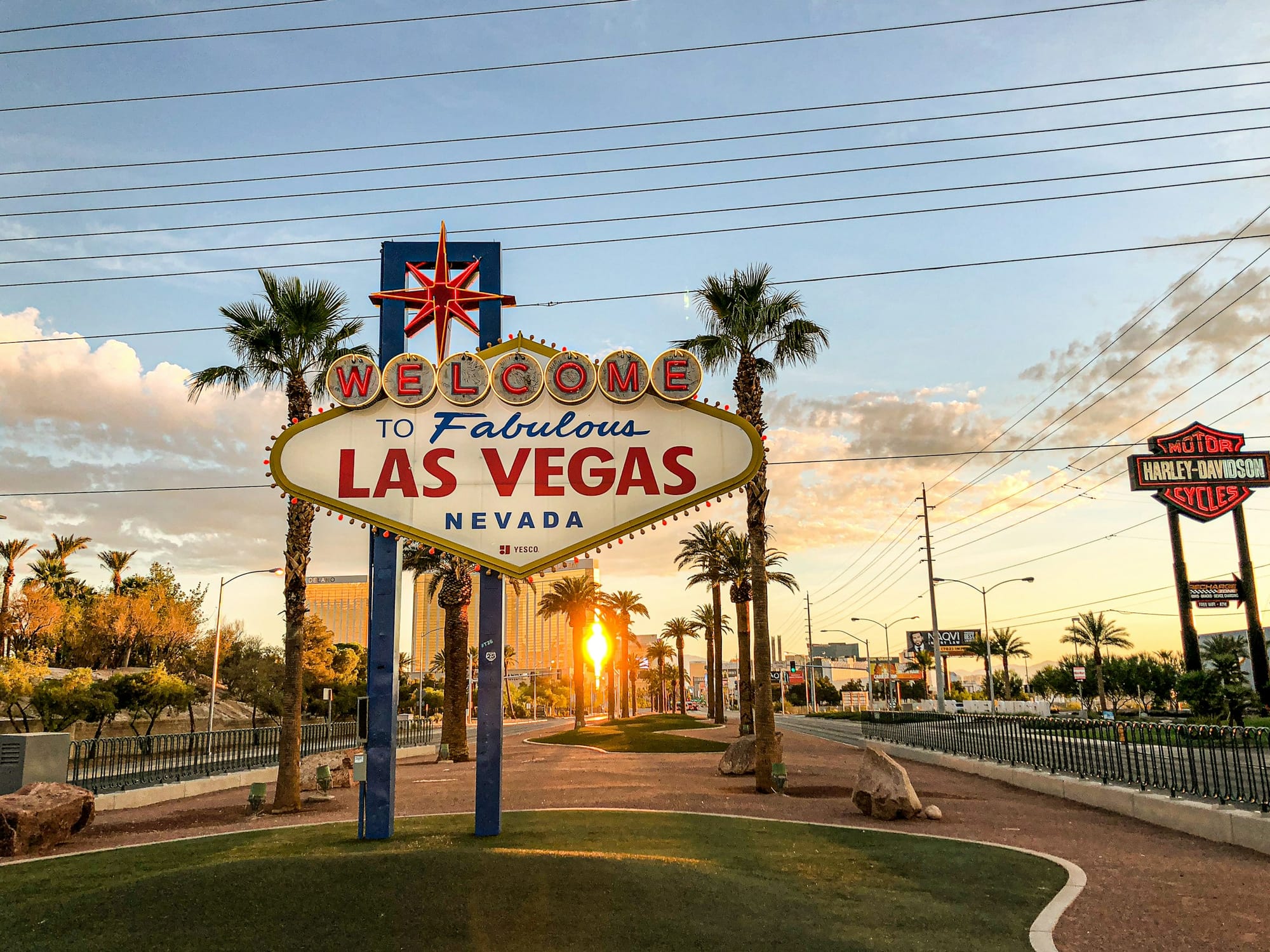 MGM Stock Surges as Analysts Predict Las Vegas Comeback