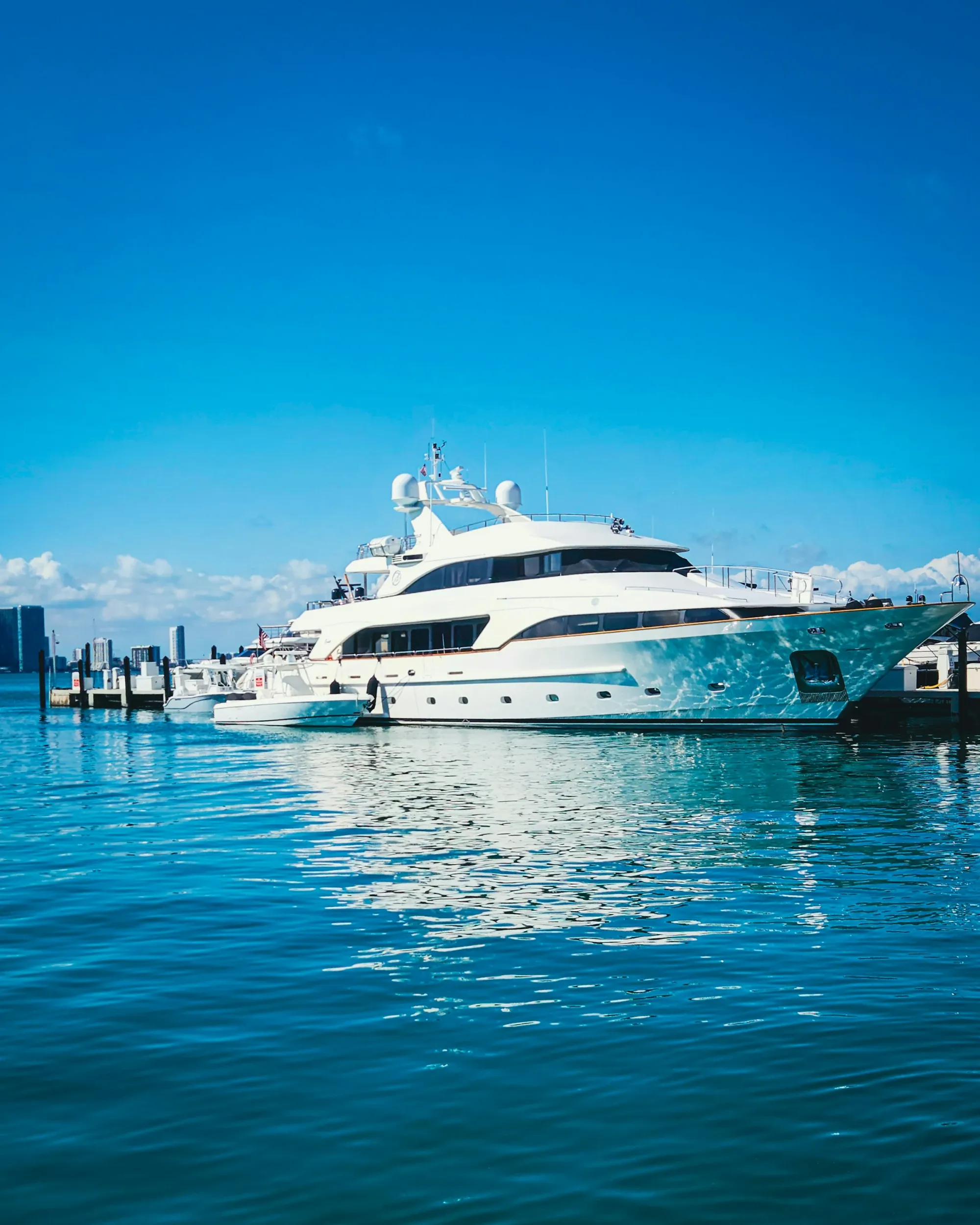 MarineMax Yacht Company Heads for Sale as Donerail Raises Its Bid