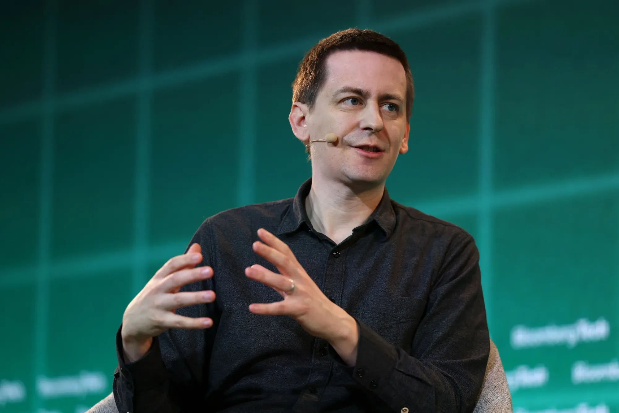DeepMind Talent Exodus Hits Alphabet: Nobel Winner John Jumper Joins Anthropic