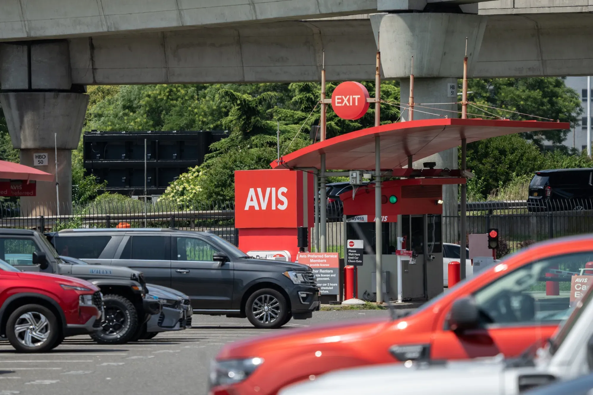 Avis Budget Group Settles $650 Million Lawsuit with Pentwater