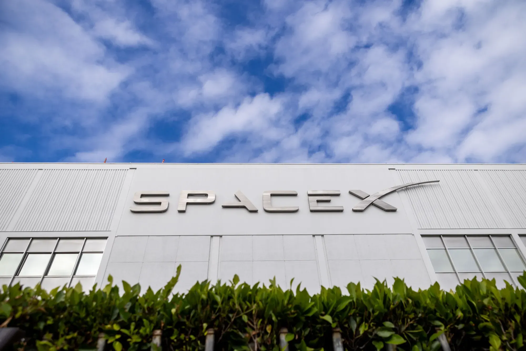 SpaceX Wins Massive Deal: Google Rents 110,000 Nvidia Chips for $11 Billion a Year