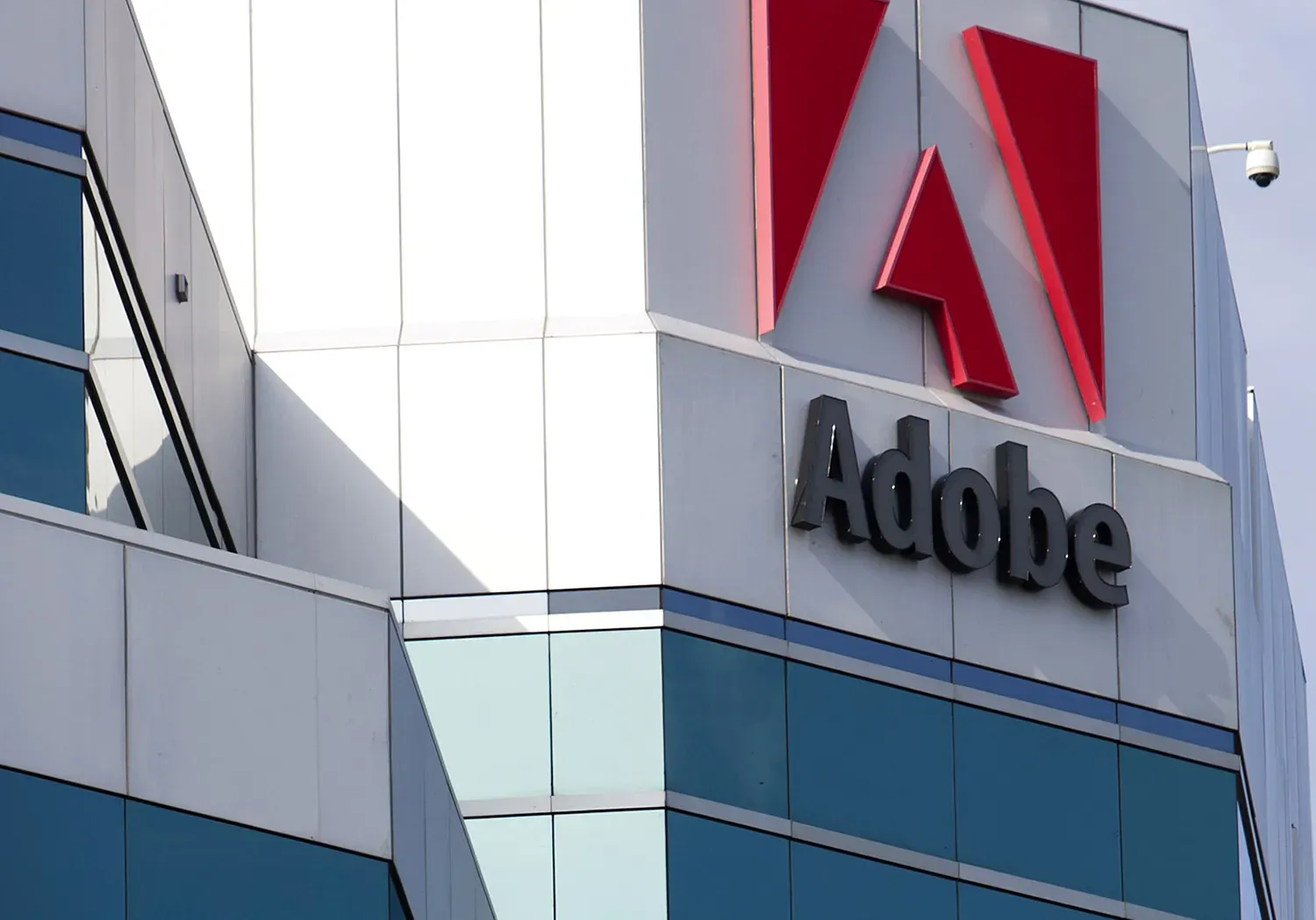 Adobe Delivers Record Q2 but Shares Fall After CFO Departure