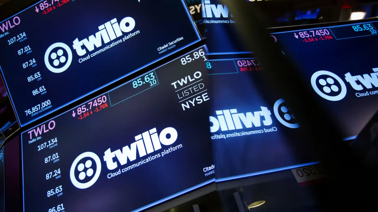 Goldman Sachs Initiates Buy on Twilio (TWLO) with $300 Price Target, Sees 63% Upside
