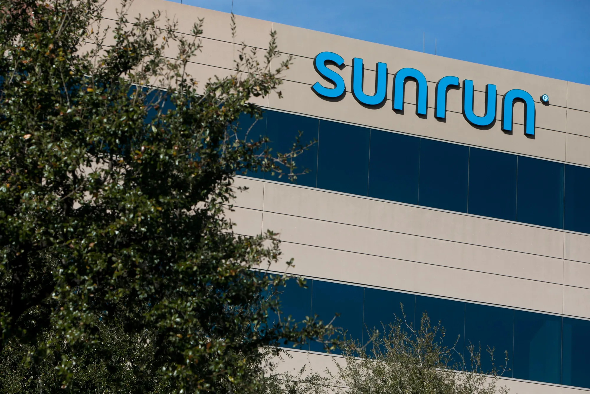 Sunrun, Tesla, and Renew Home Launch Nation’s Largest Virtual Power Plant to Power AI Data Centers