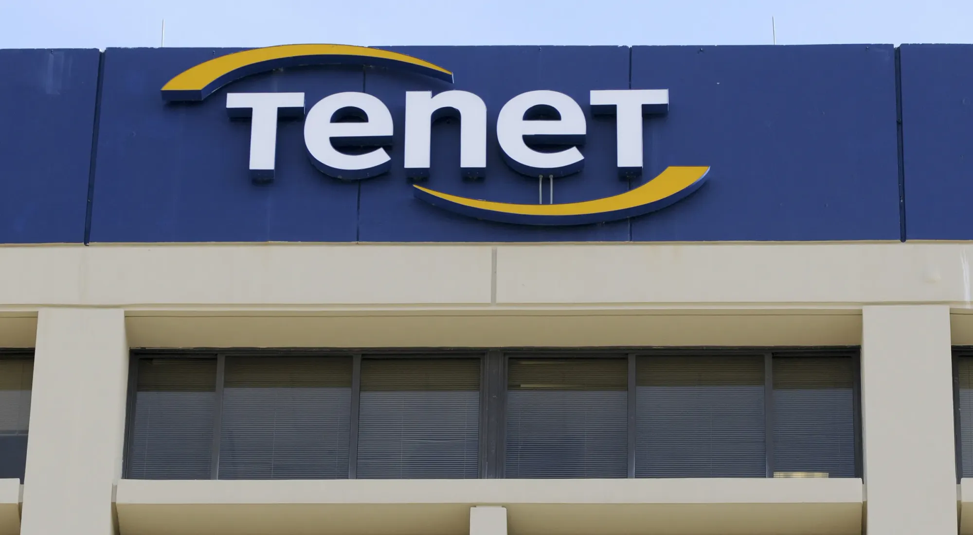 Tenet Healthcare Shares Surge After Strong Q2 Beat and Raised 2026 Outlook