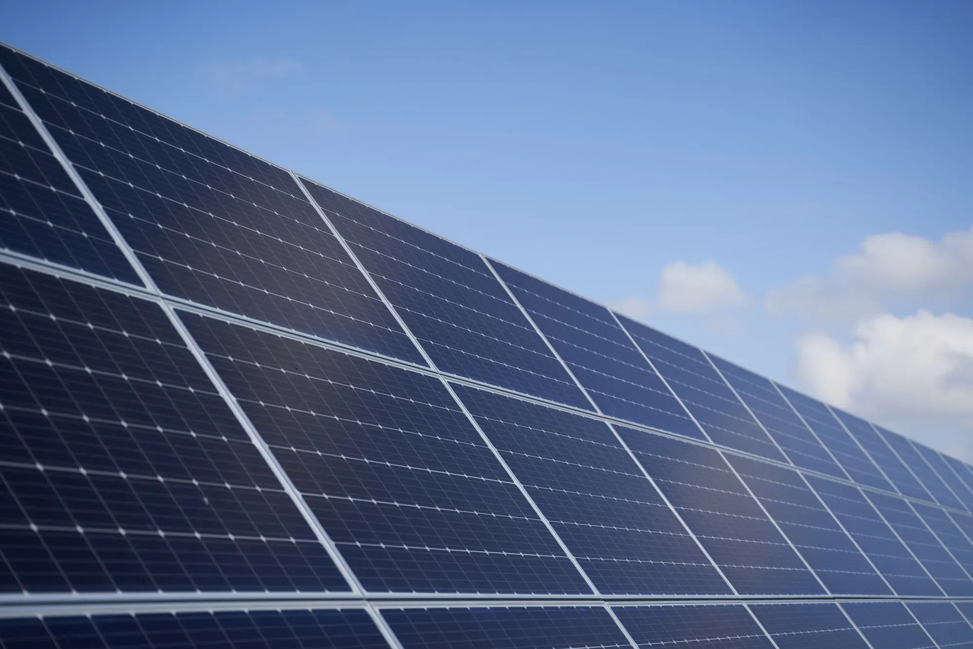 Nextpower Beats Q1 Estimates, Raises Guidance After Strategic Acquisitions