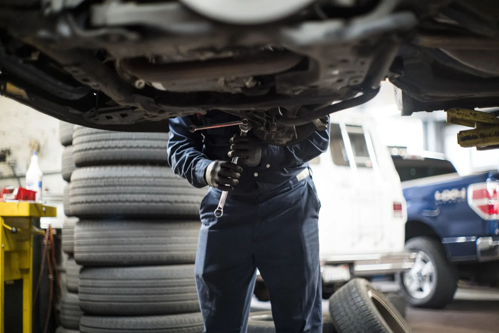 Genuine Parts Cuts Profit Forecast, Denies Takeover Rumors as Rivals Rise