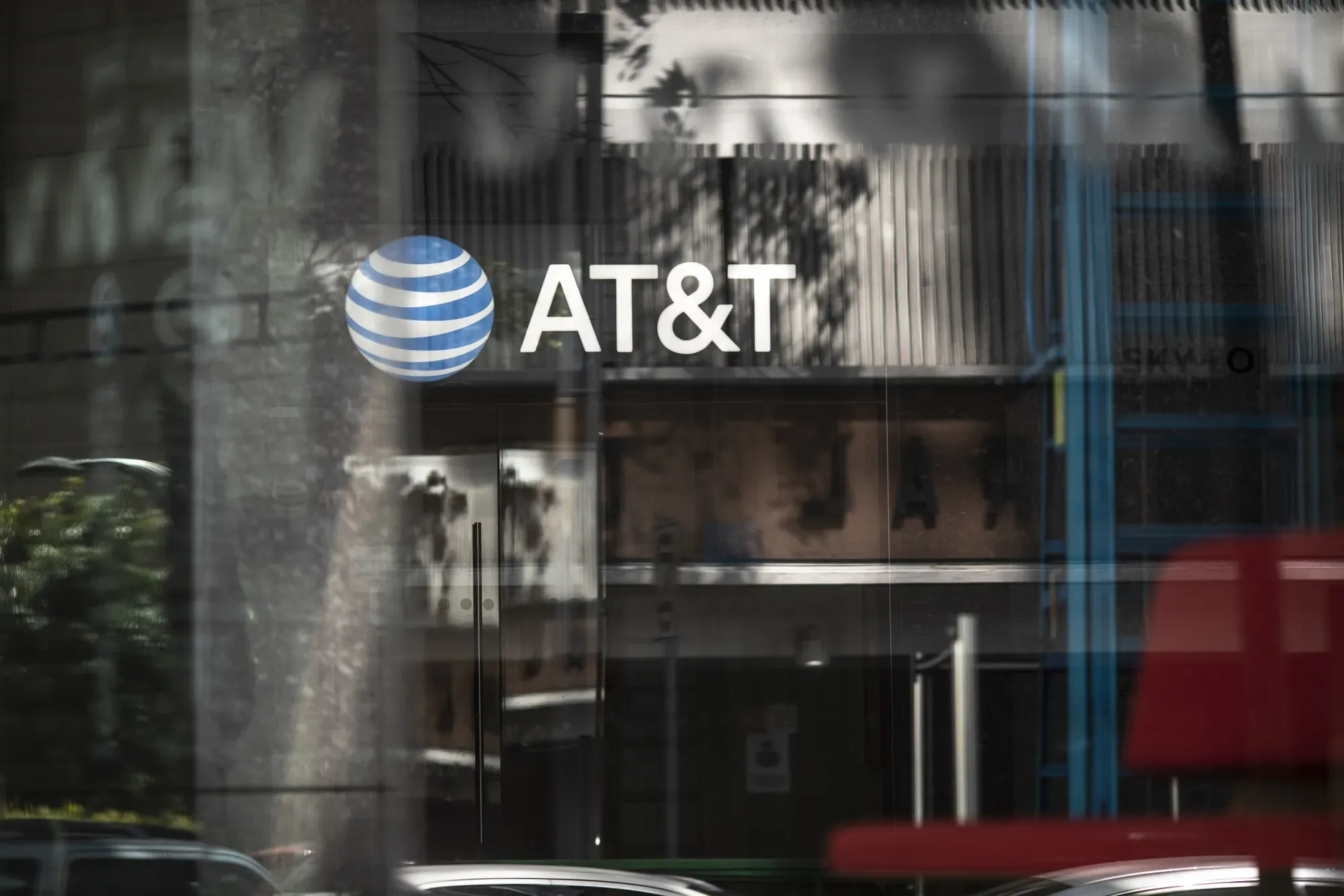 AT&T Beats Q2 Expectations as Connectivity Growth Accelerates