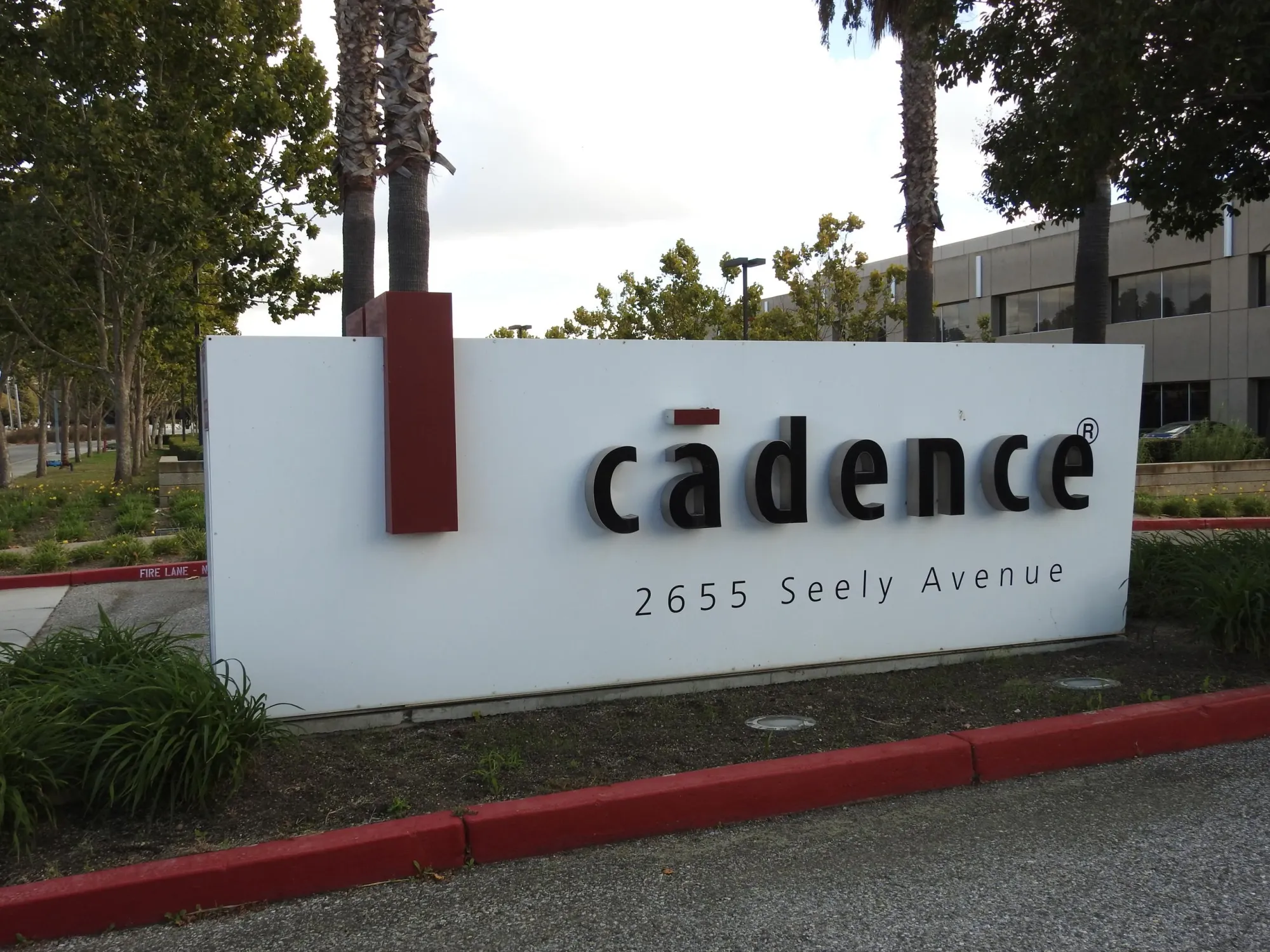 Cadence Reports Record $8.1 Billion Backlog and Lifts Full-Year Outlook