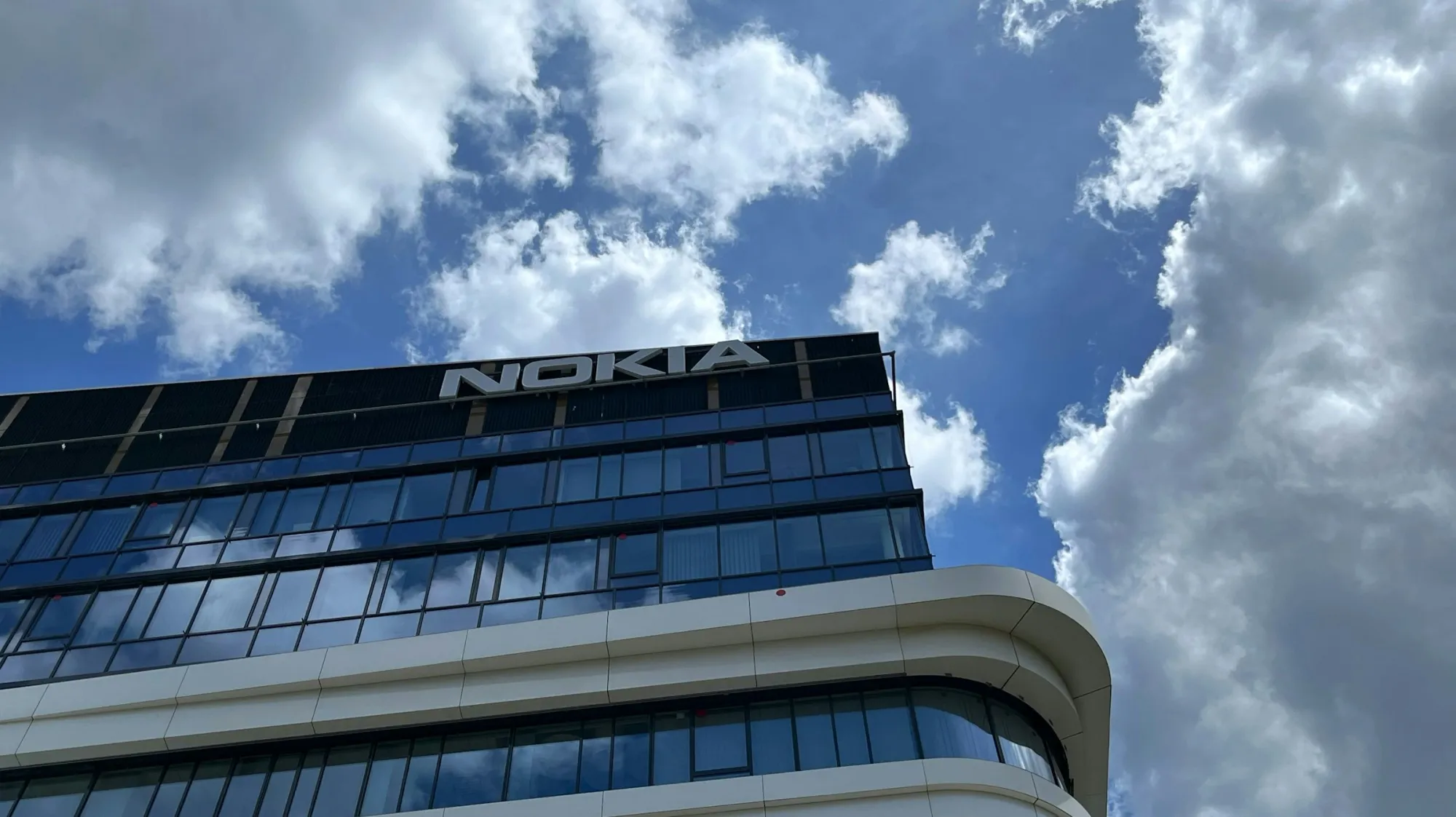 Nokia Delivers Mixed Q2 as AI Orders Surge but Optical Slips