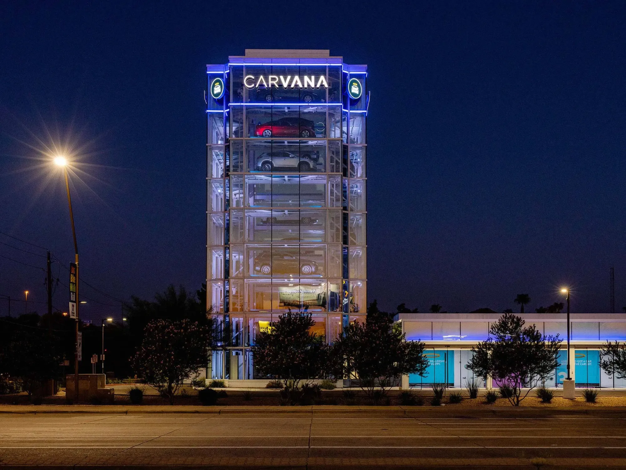 Carvana Shares Rebound After Report Shows Mark Walter’s $2 Billion Stake Is Pledged to Citi