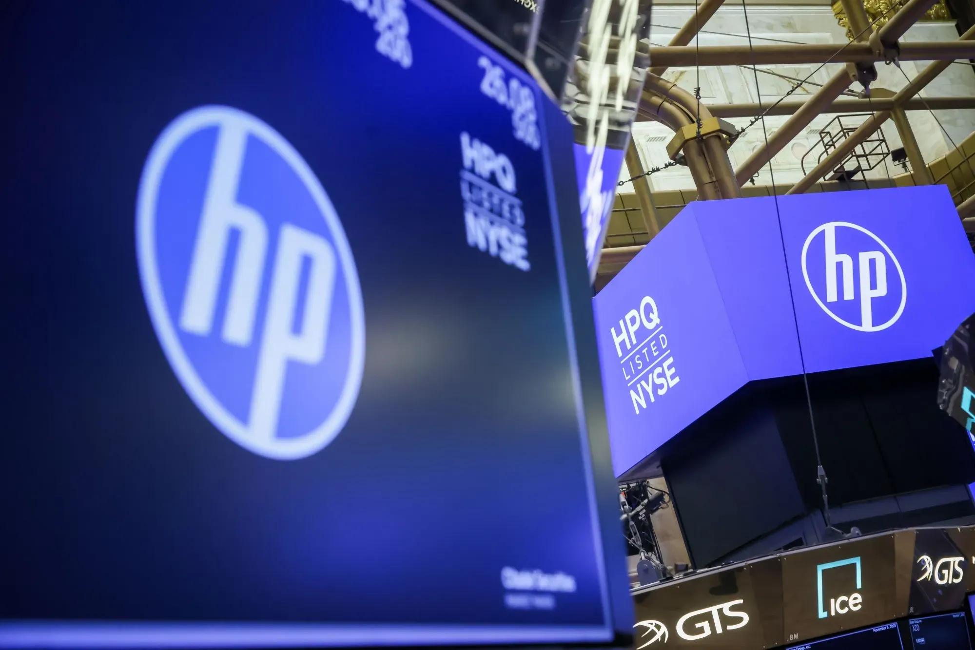 Tariff Refunds Inflate HP Earnings, but Investors Focus on Weaker Core Results