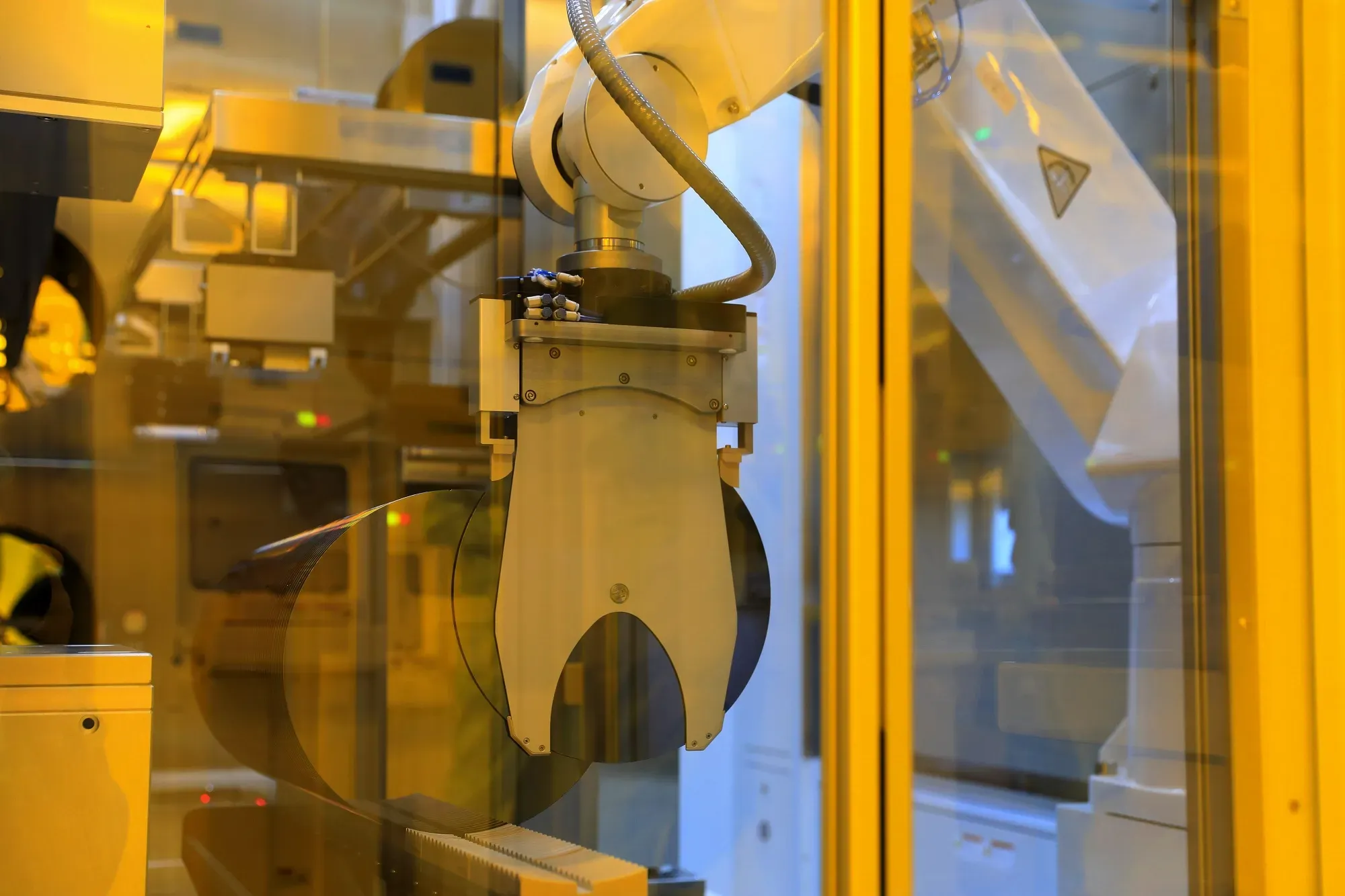 Aehr Test Systems Wins Another Major Silicon Photonics Order for AI Data Centers  